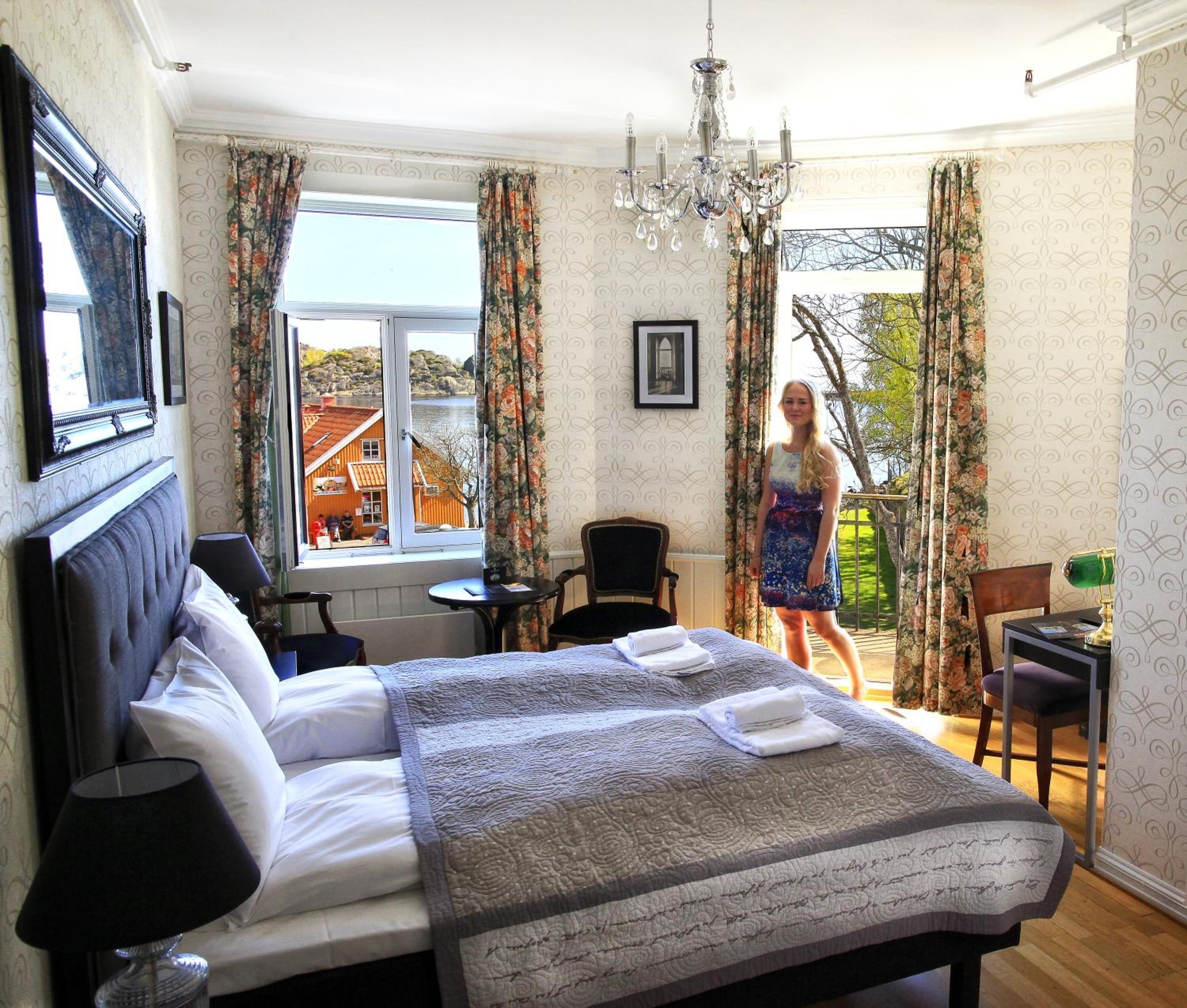 Double Room with Sea View - Photo 11