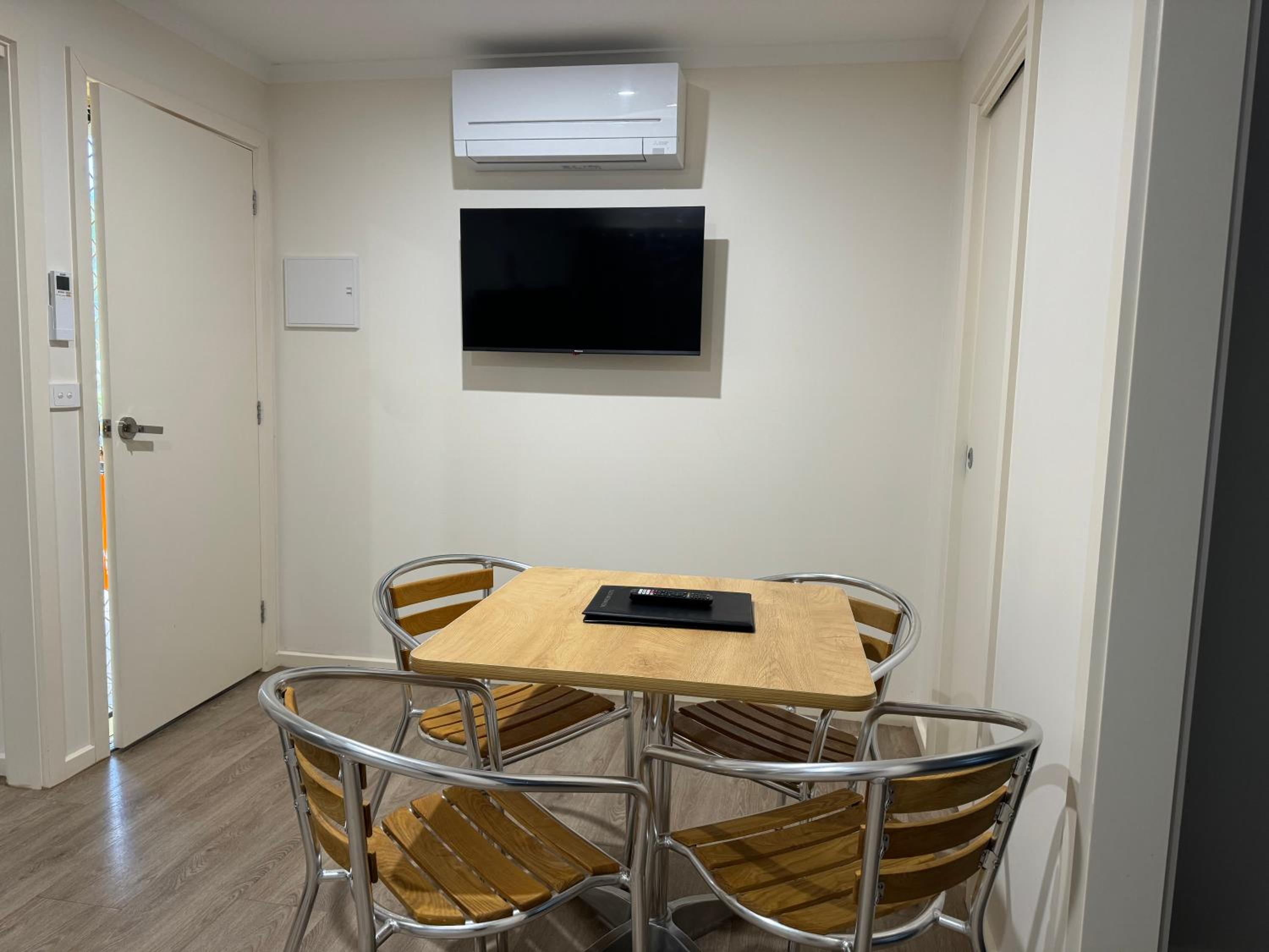Two-Bedroom Apartment - Photo 9