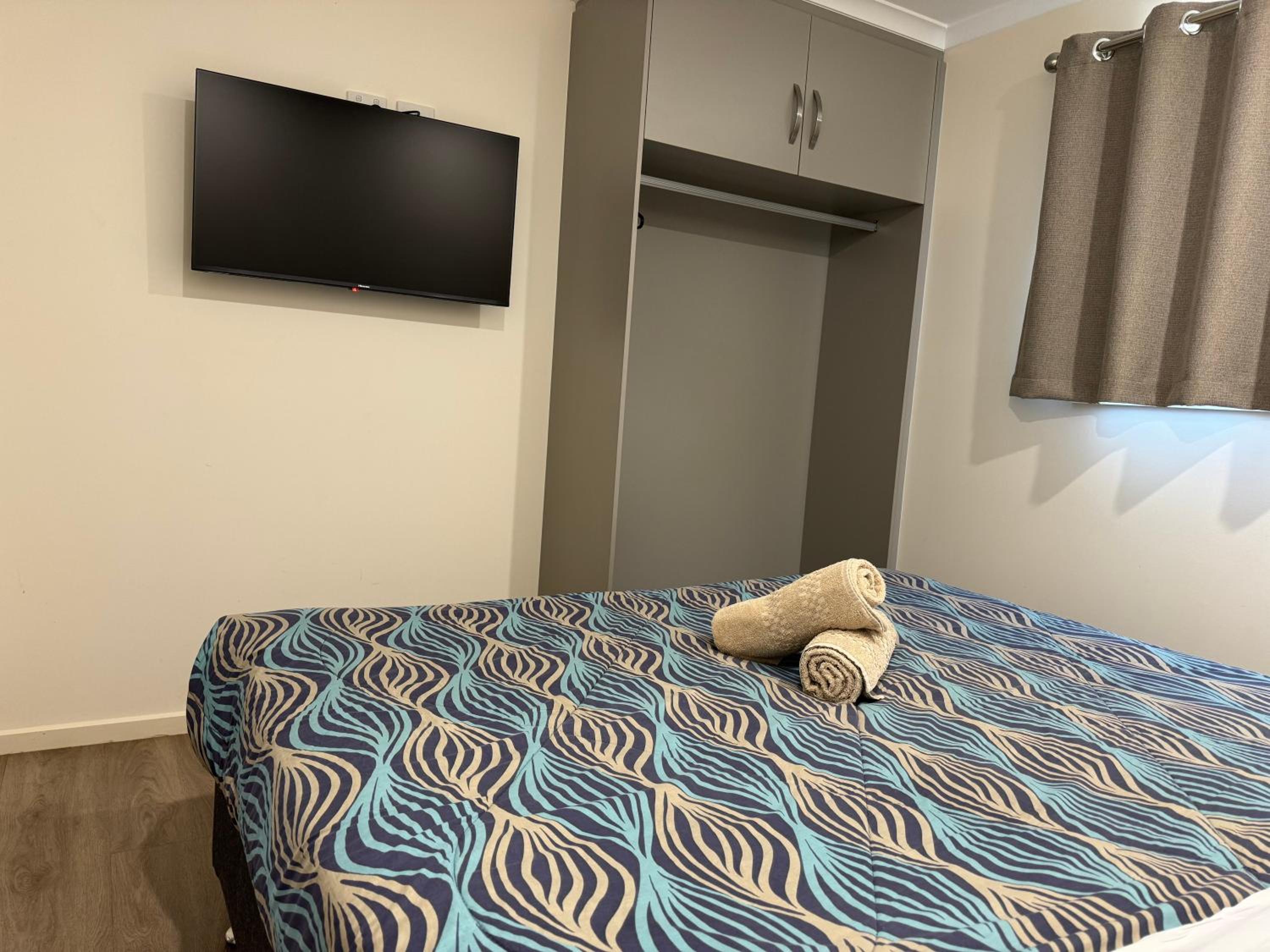 Two-Bedroom Apartment - Photo 7