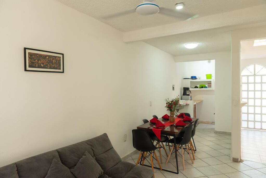 Two-Bedroom House photo 3