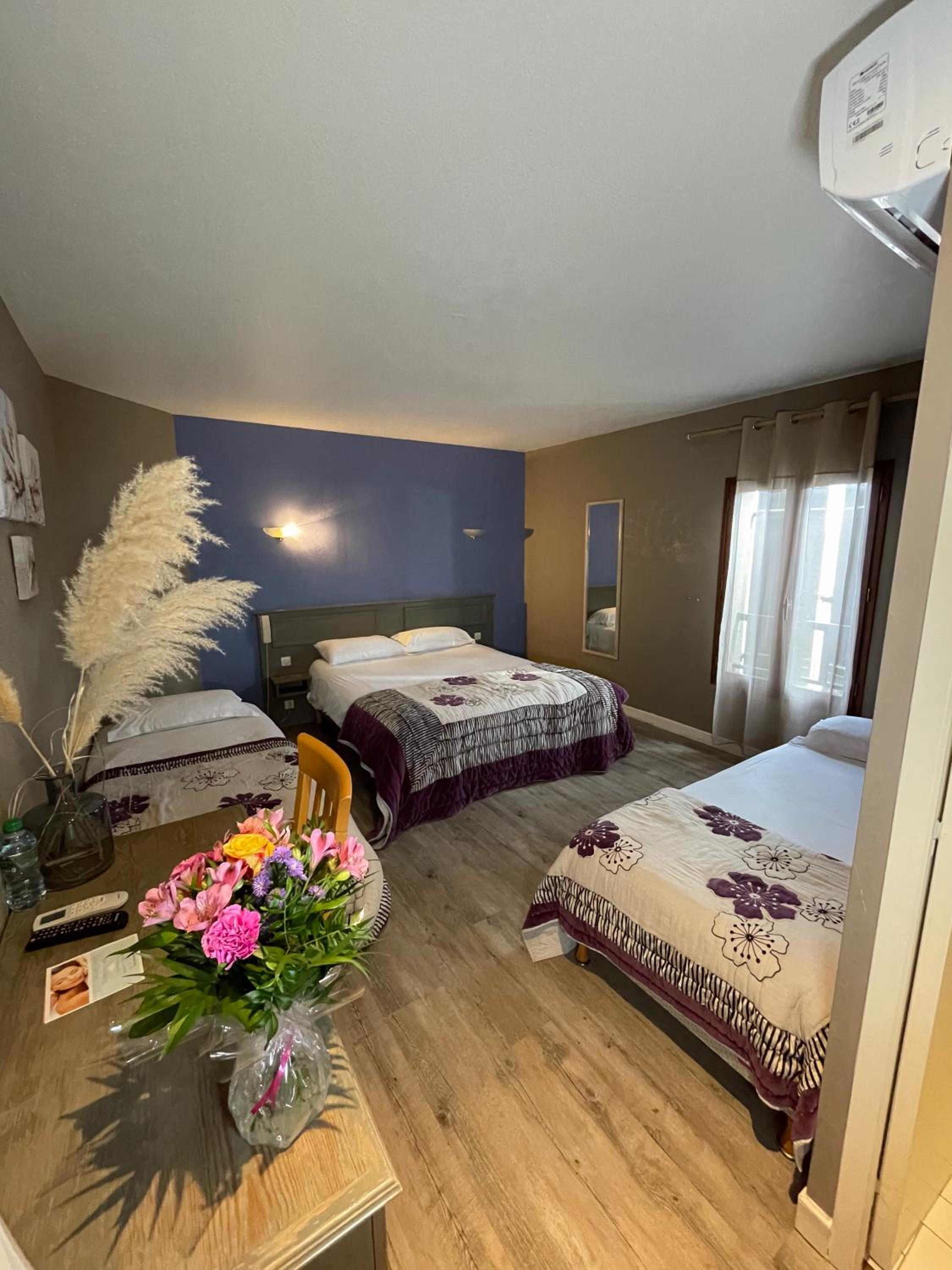 Quadruple Room - Photo 4