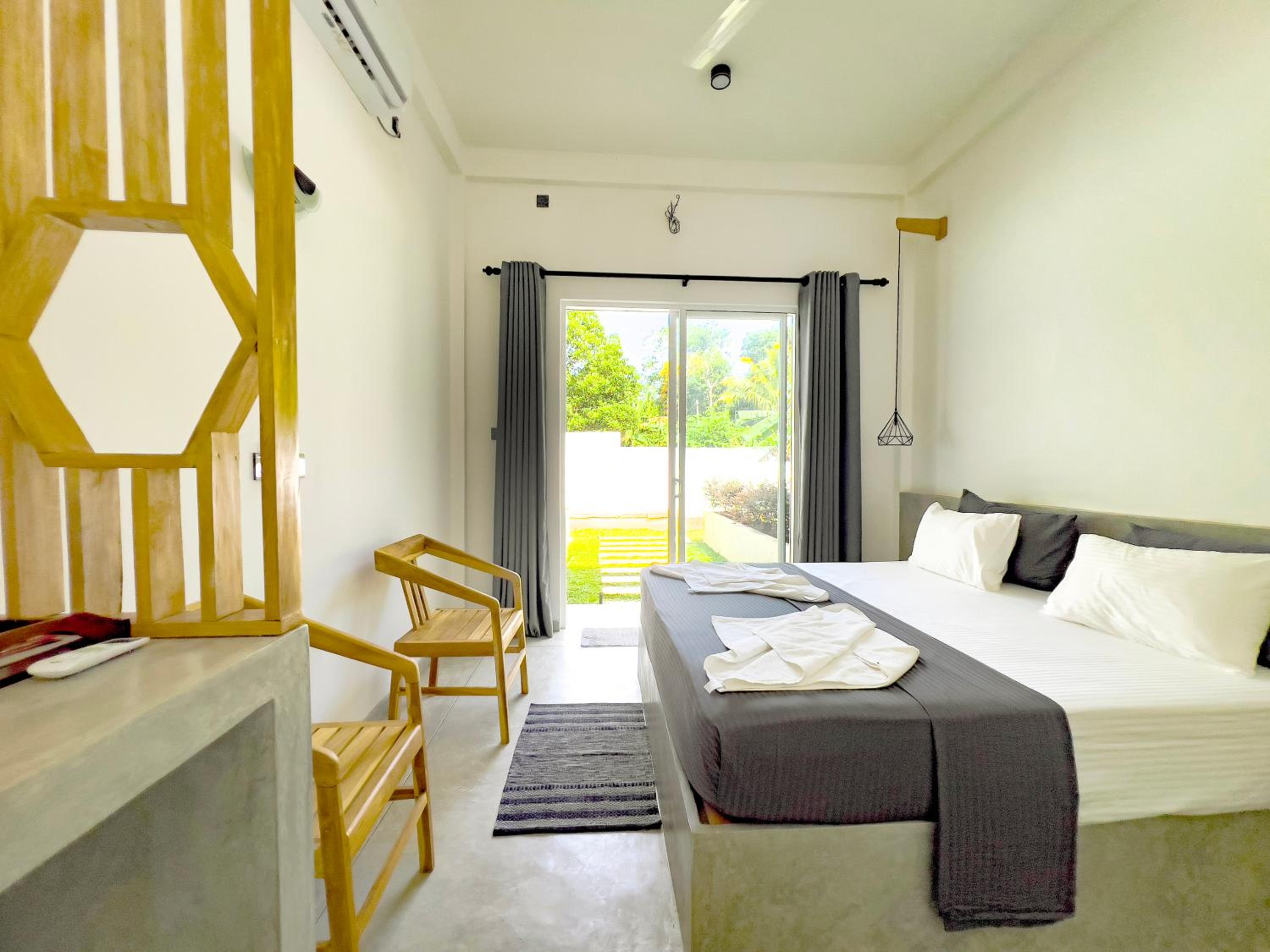 Standard King Room