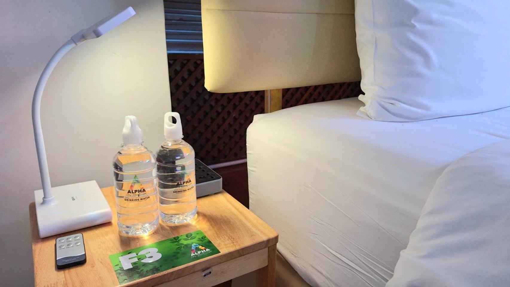 Single Bed in Male Dormitory Room with Shared Bathroom photo 2