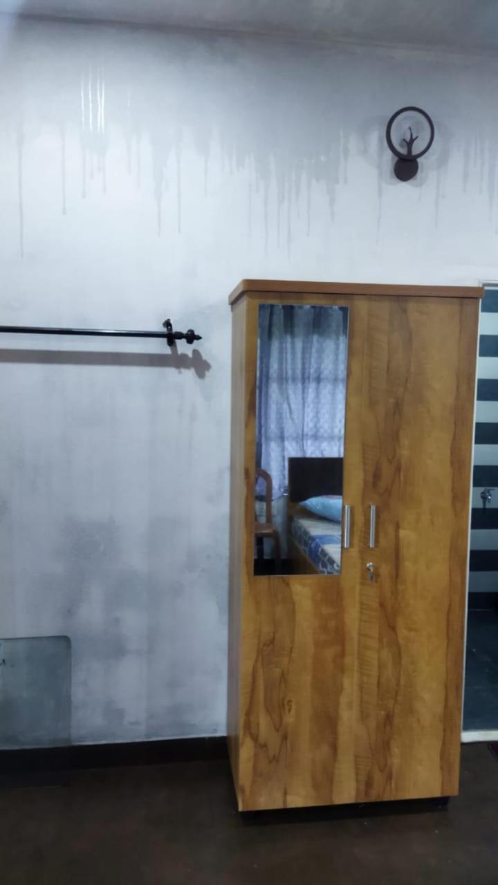 One-Bedroom House photo 1