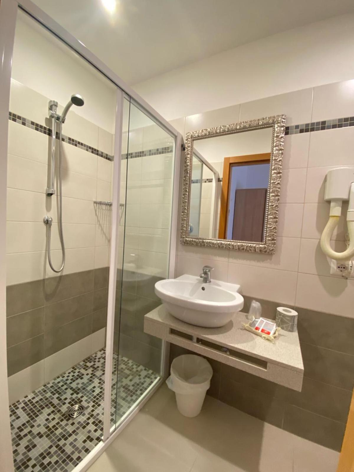 Small Double Room photo 3