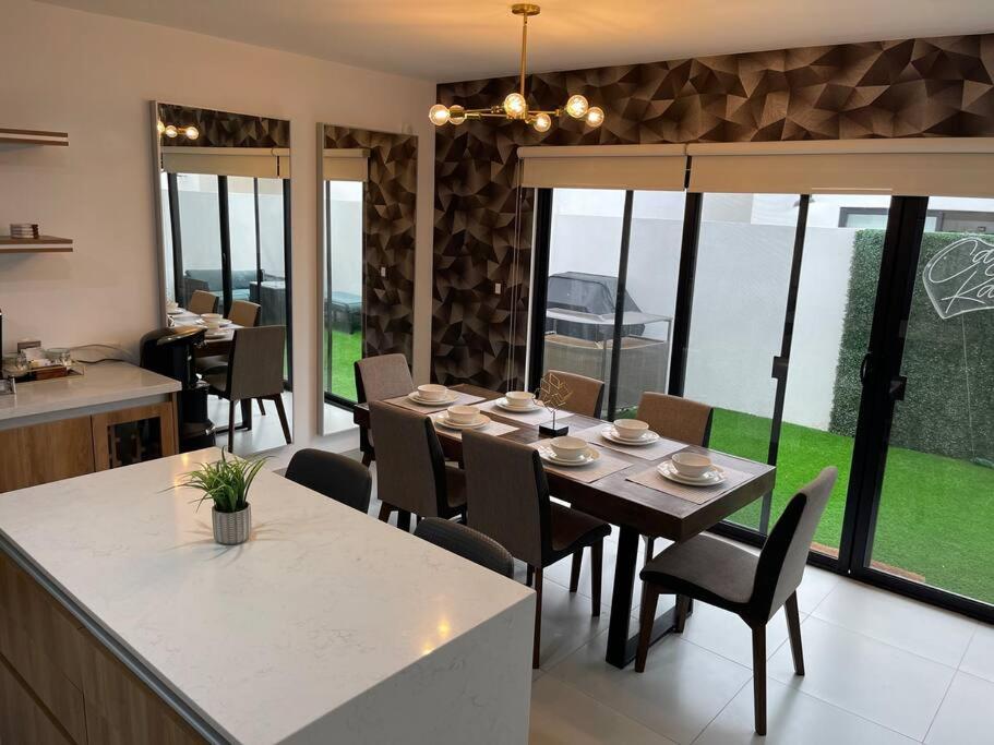 Villa photo 3