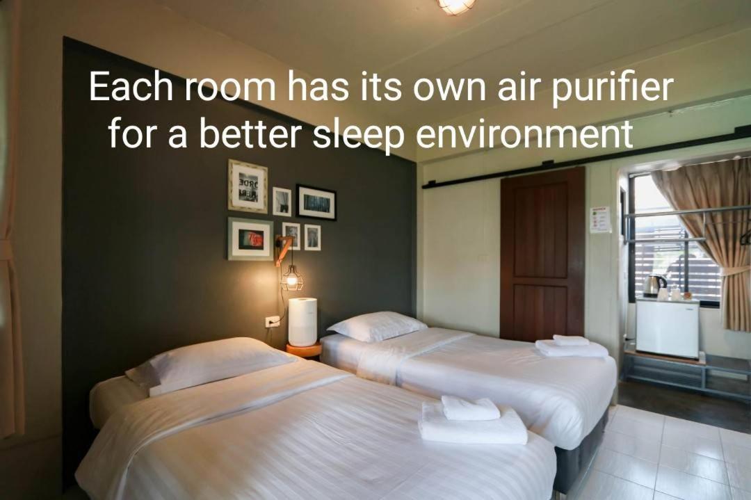 Standard Twin Room photo 2