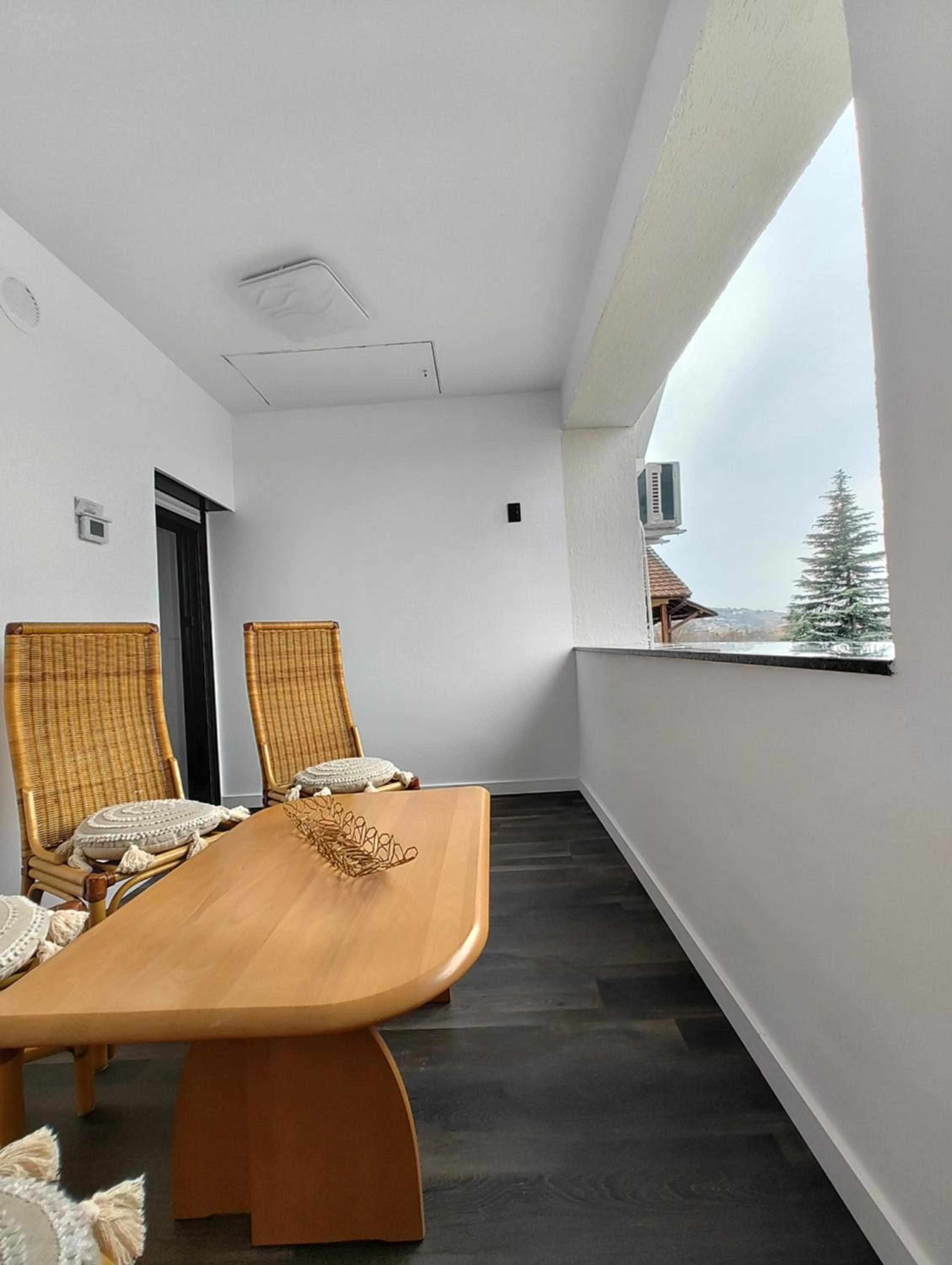 Three-Bedroom House photo 3
