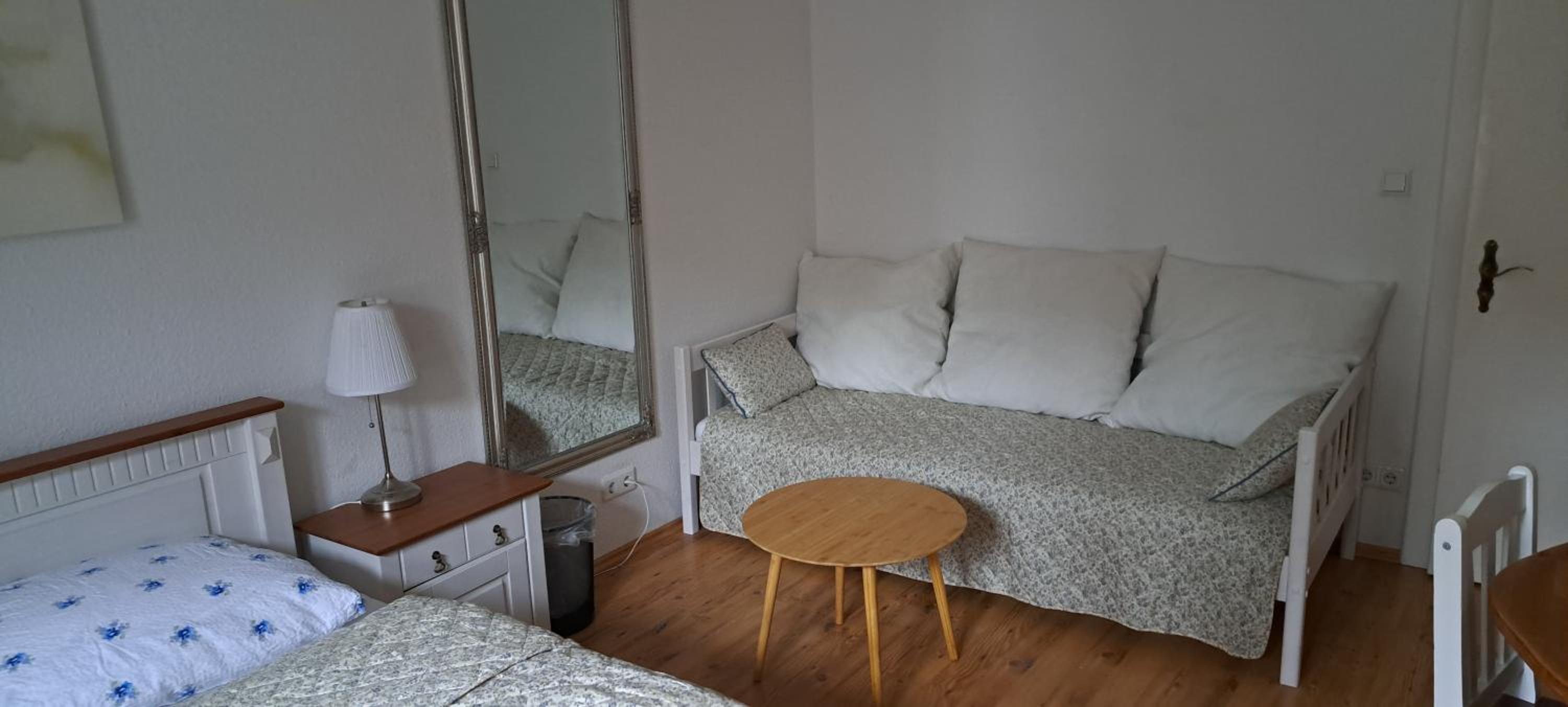 Large Double Room photo 2