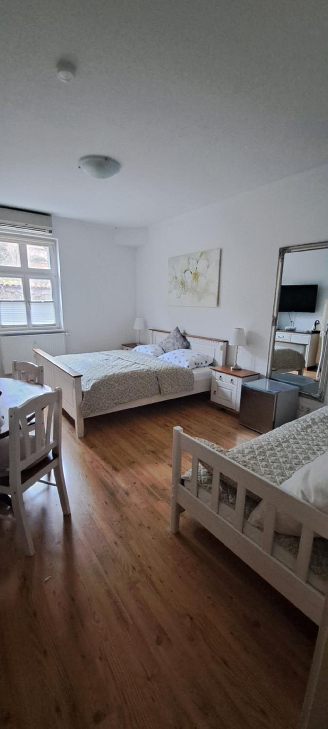 Large Double Room photo 3