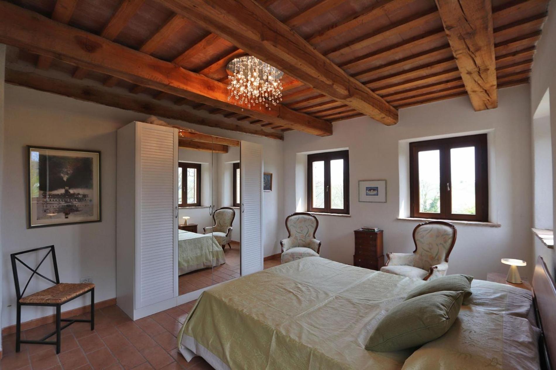 Six-Bedroom Villa  photo 3