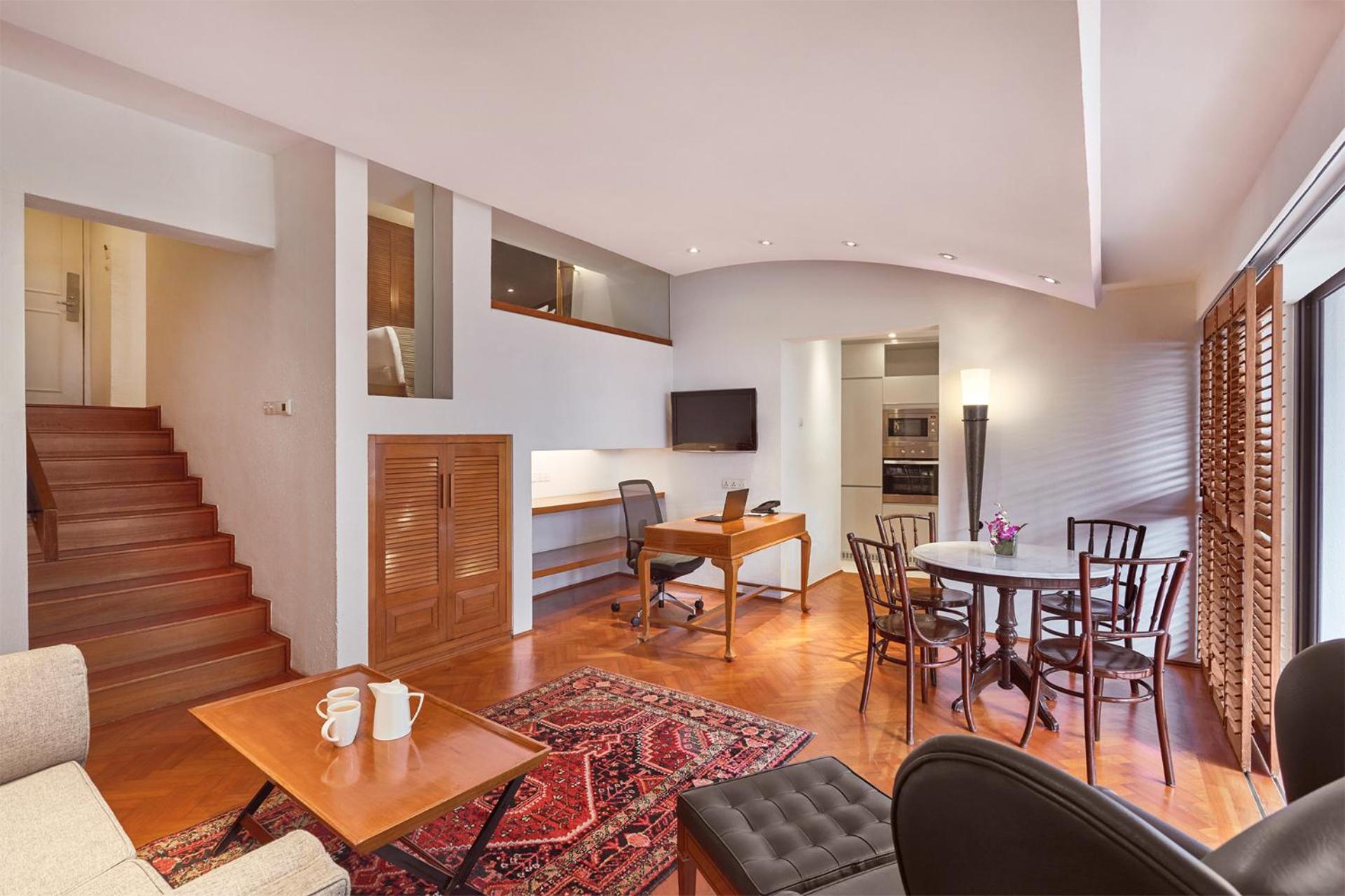 Parklane Split Level Studio photo 3
