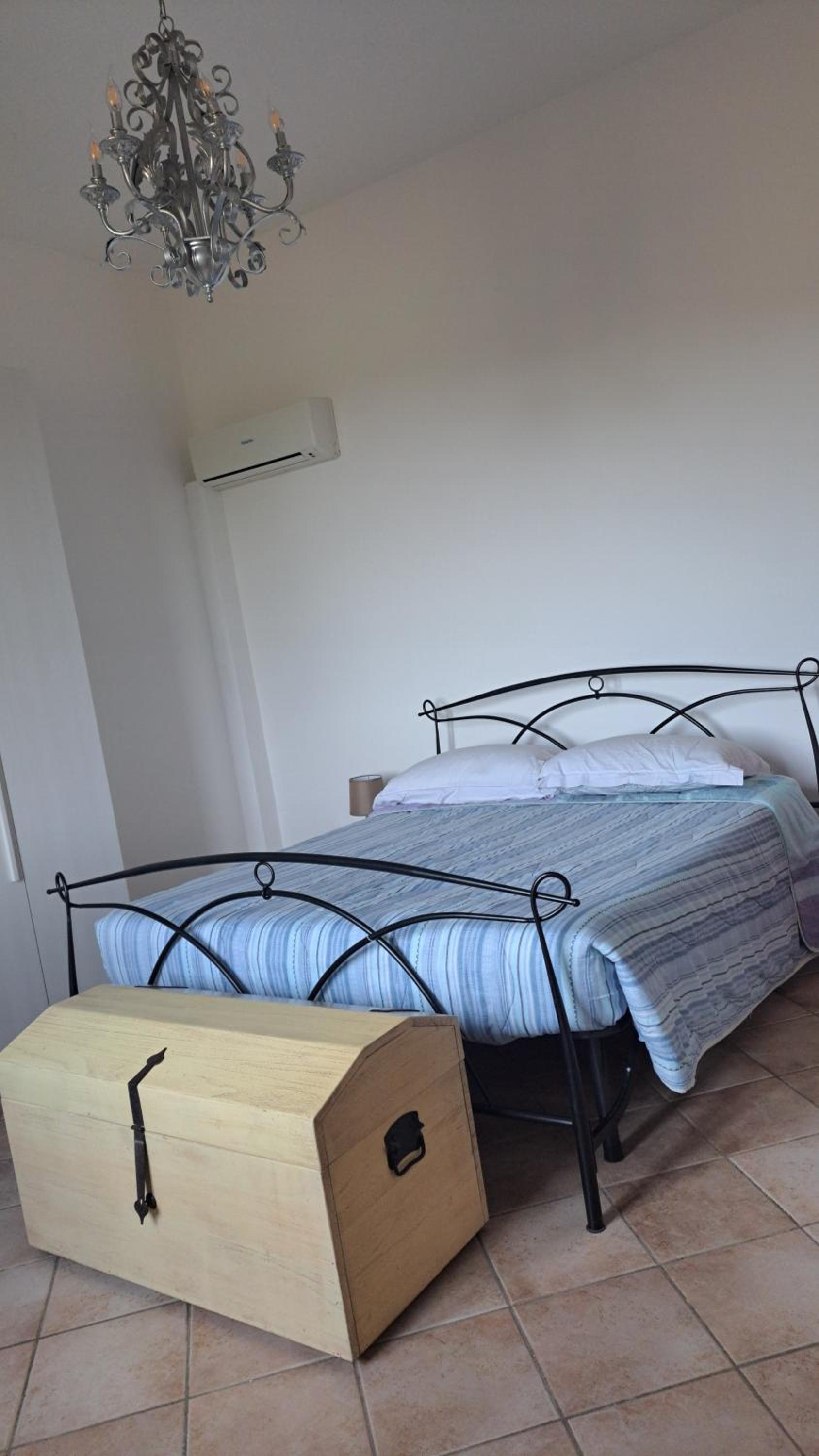 Apartment photo 2