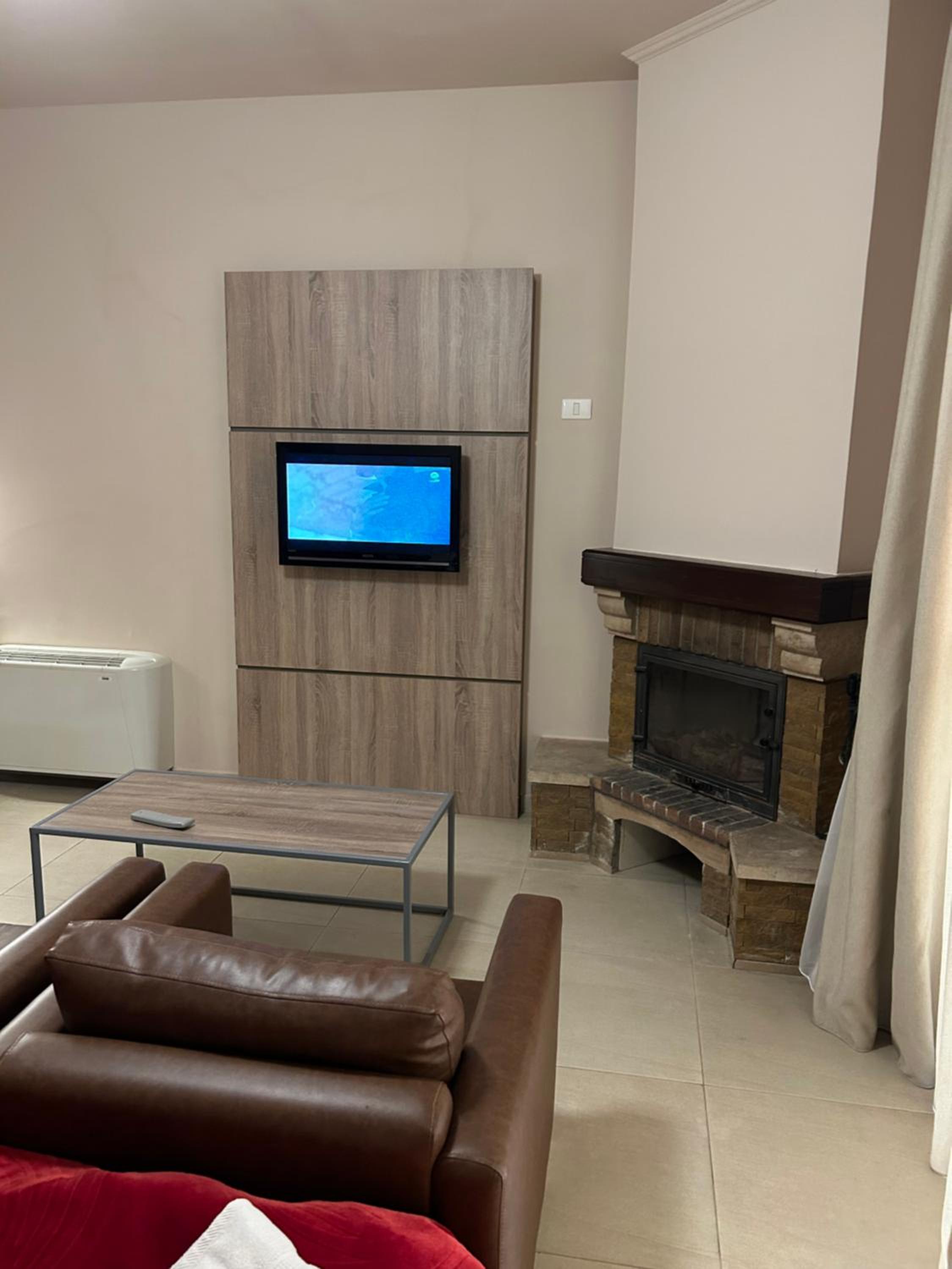 Luxury Suite photo 2