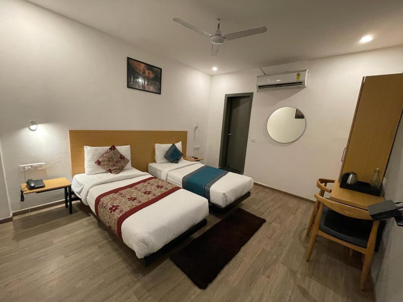 Deluxe Twin Room photo 1