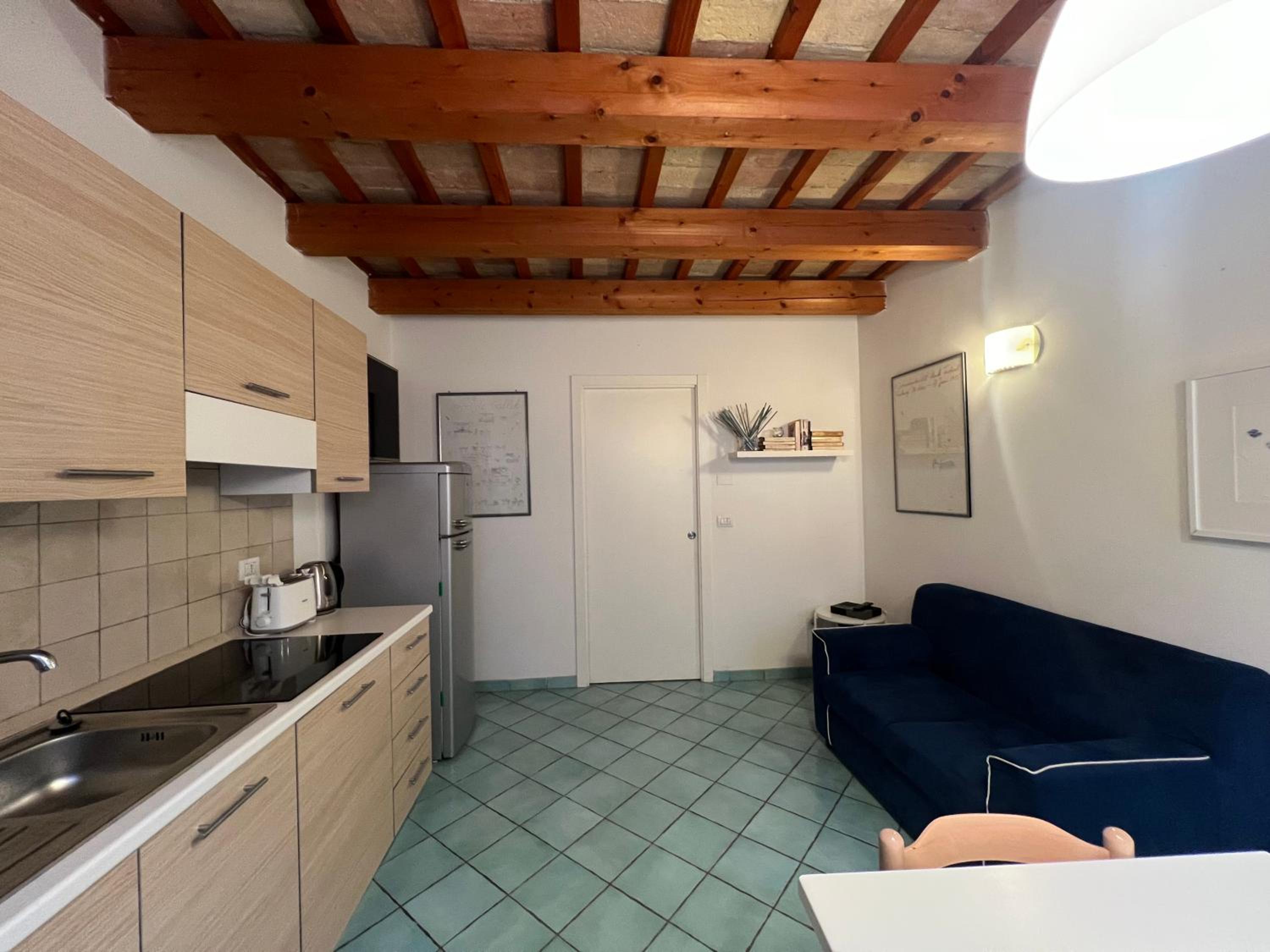 One-Bedroom Apartment photo 2