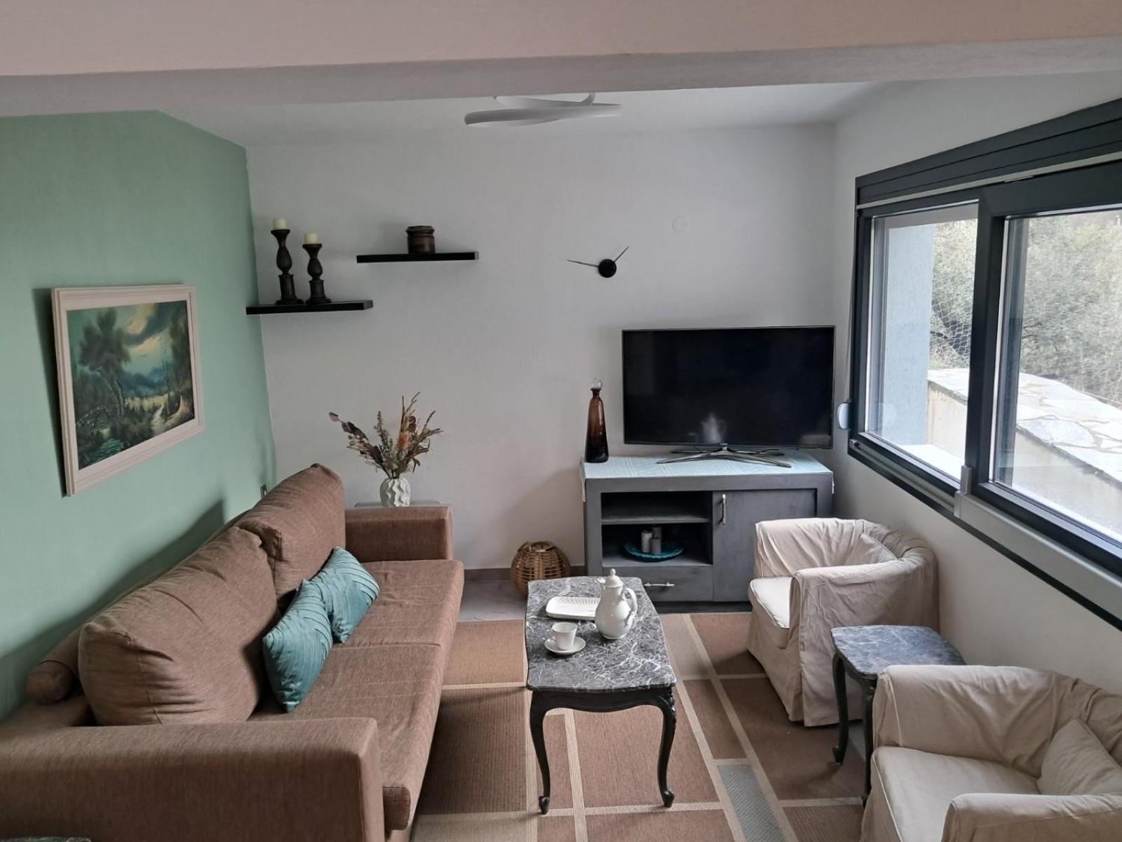 Three-Bedroom Villa photo 1