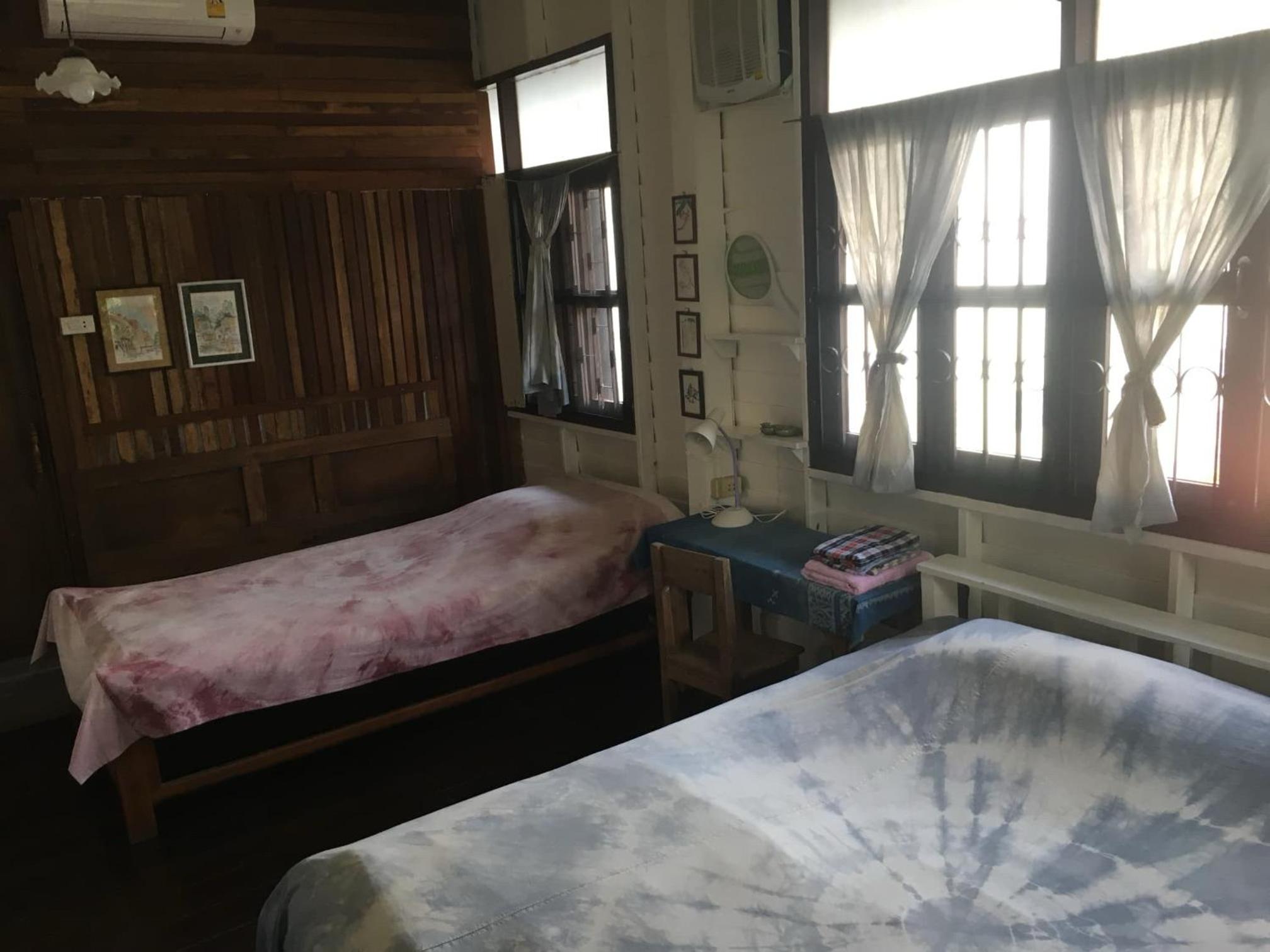 Triple Room with Private Bathroom photo 2