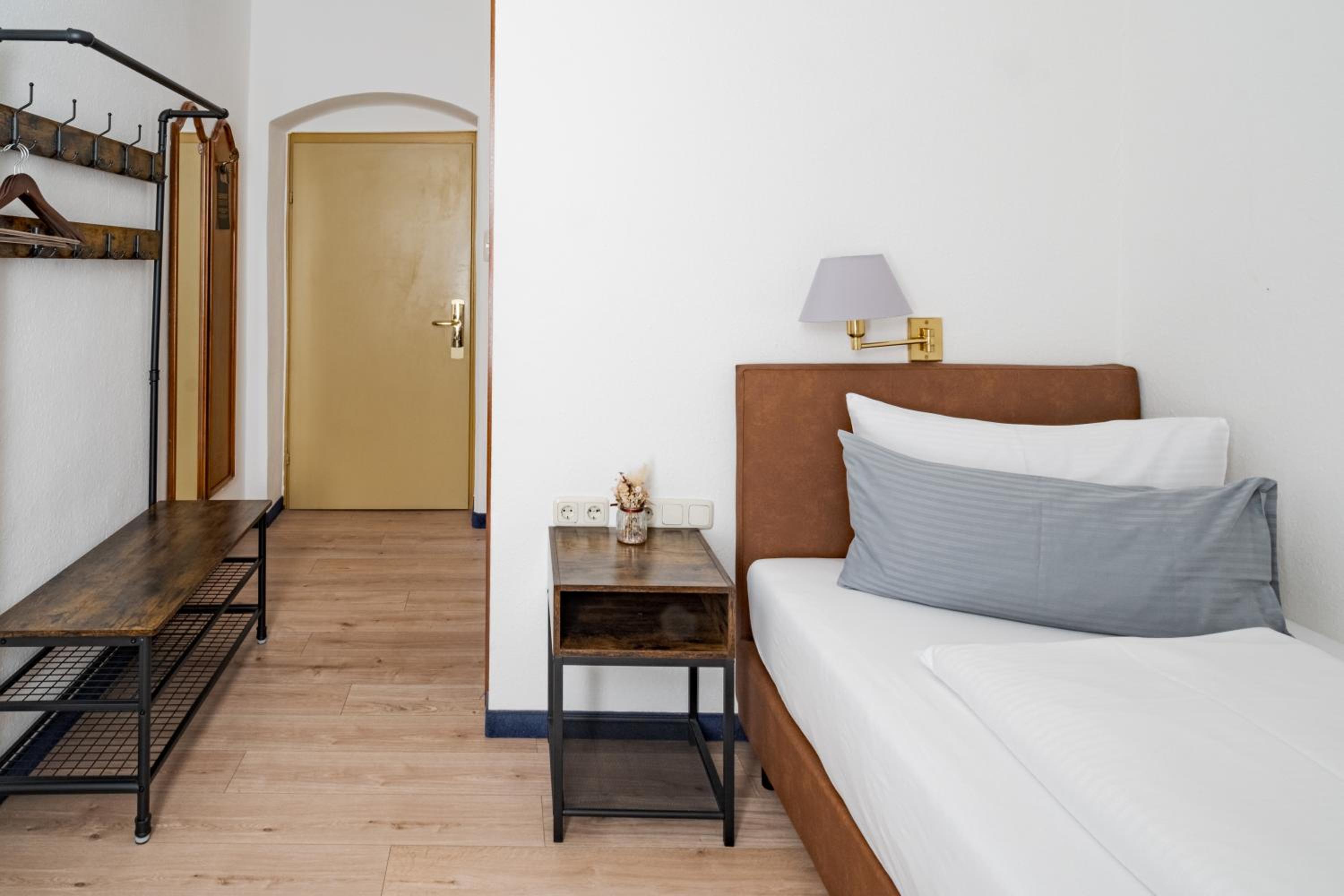 Small Single Room