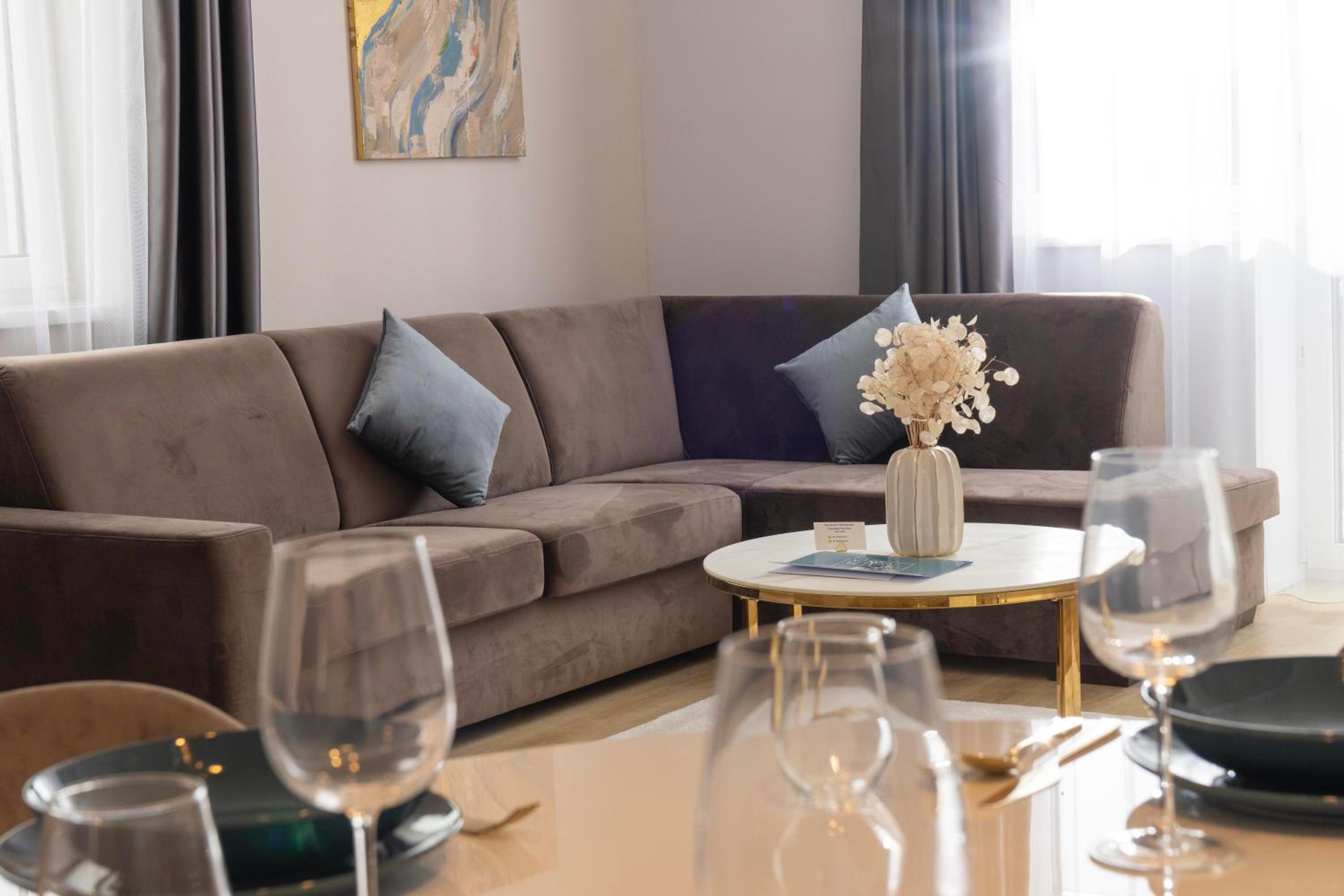 Deluxe Apartment