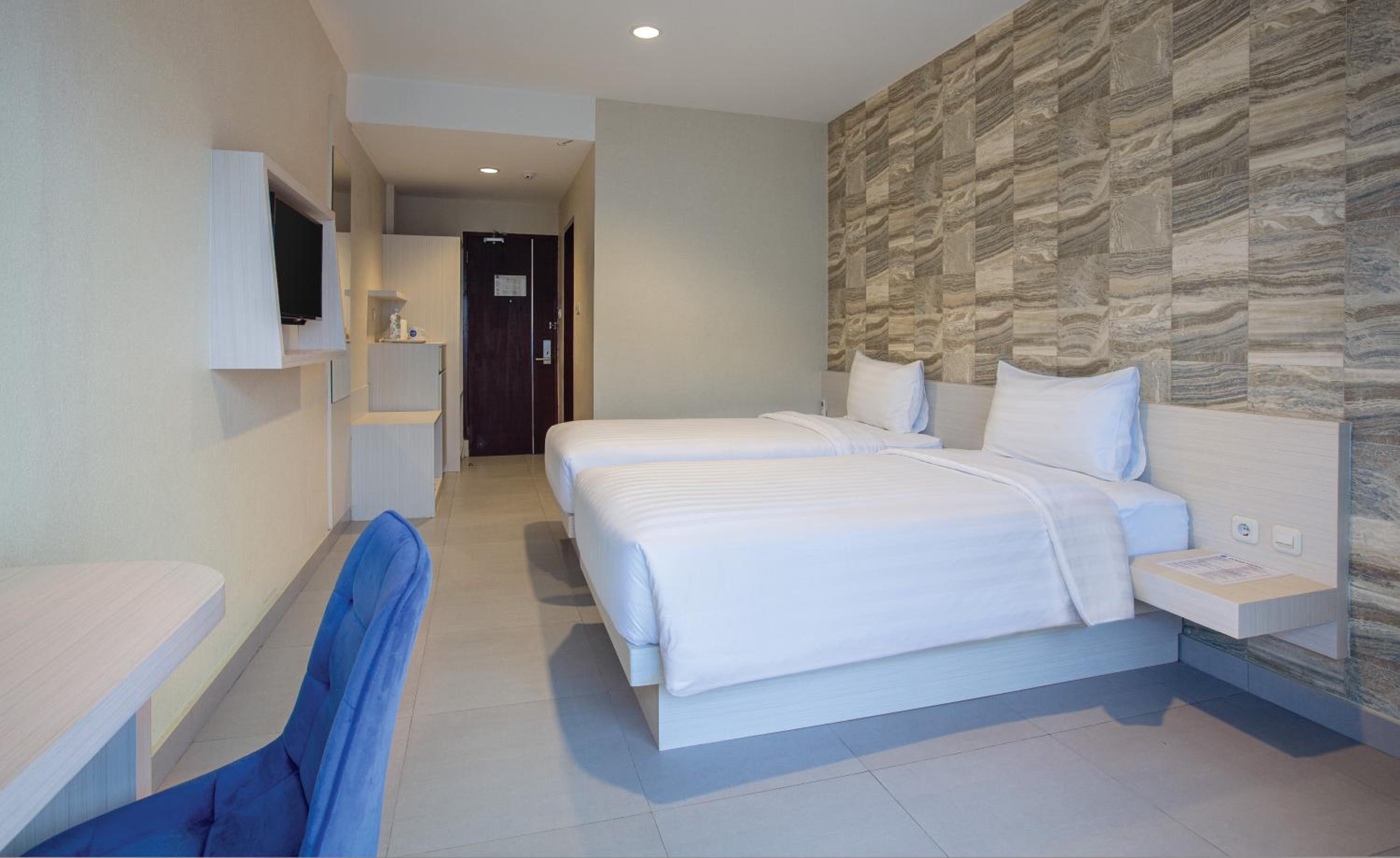 Deluxe Twin Room - Photo 2