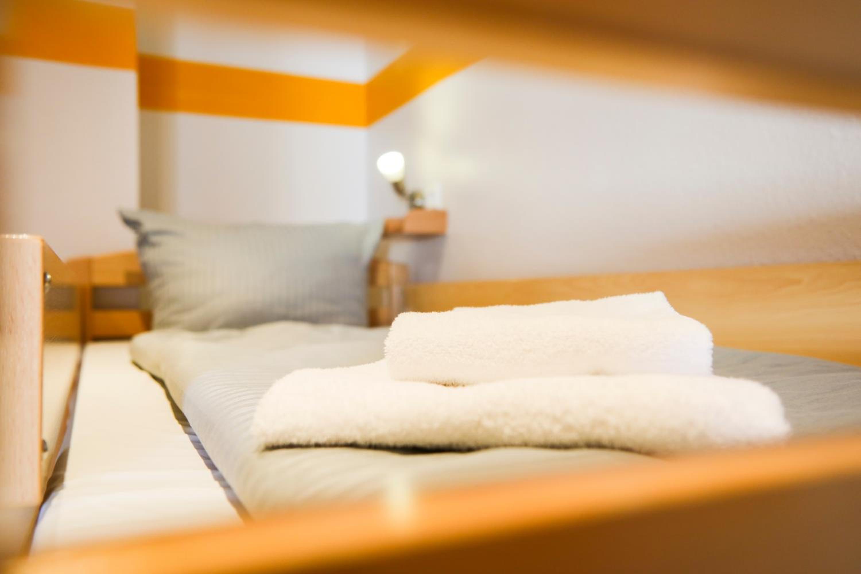 Budget Four-Bed Room - Photo 8