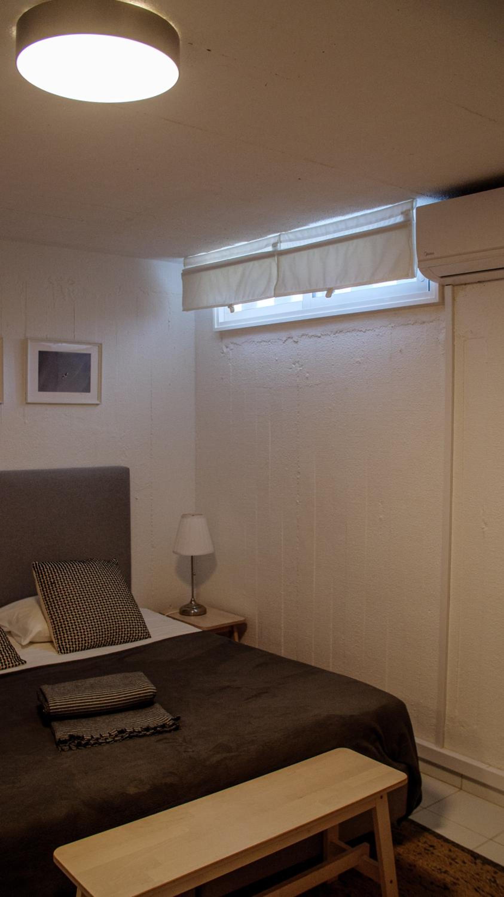 Standard Double Room with Shared Bathroom photo 3