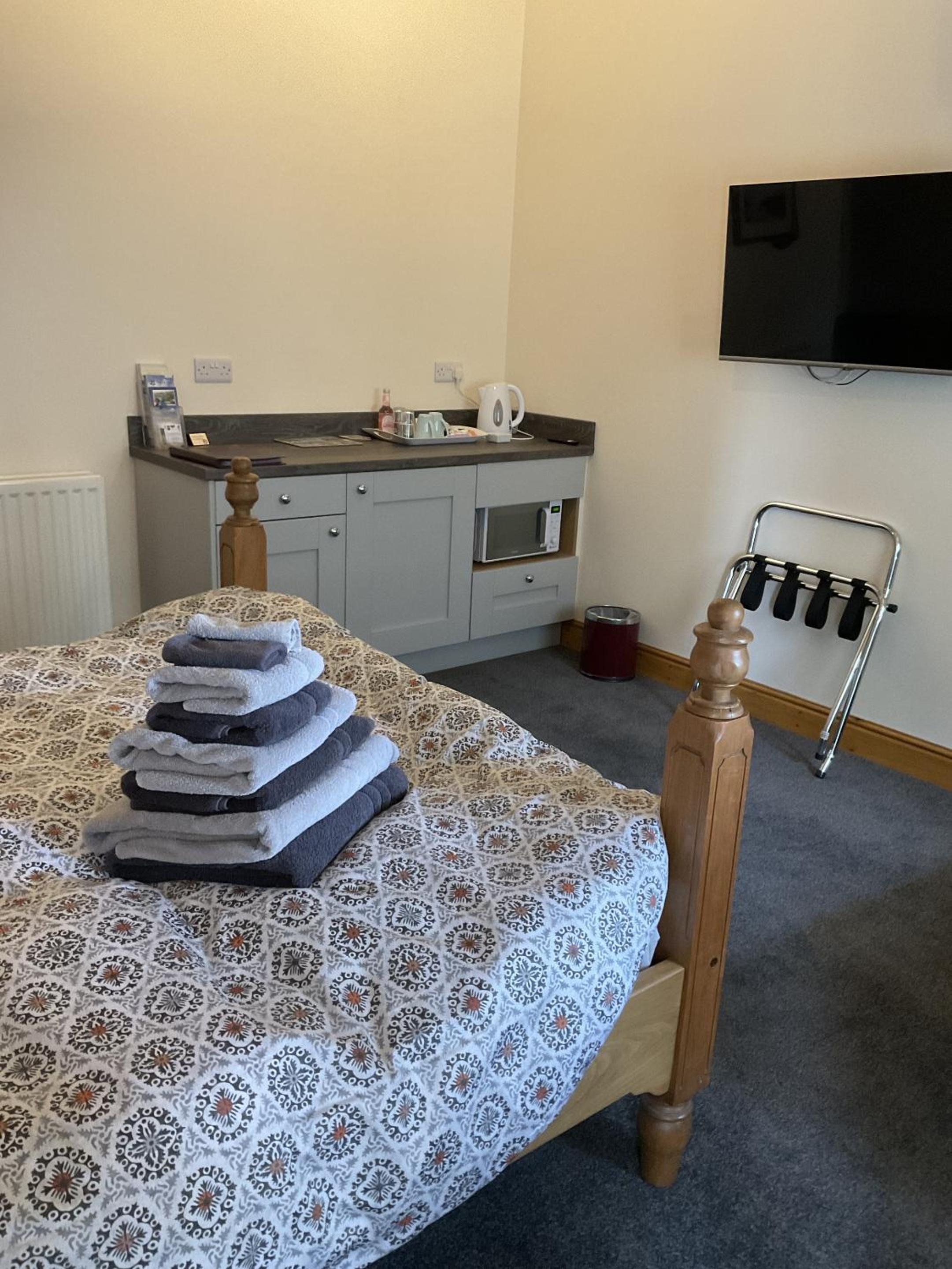 Double Room with Private Bathroom - Photo 3