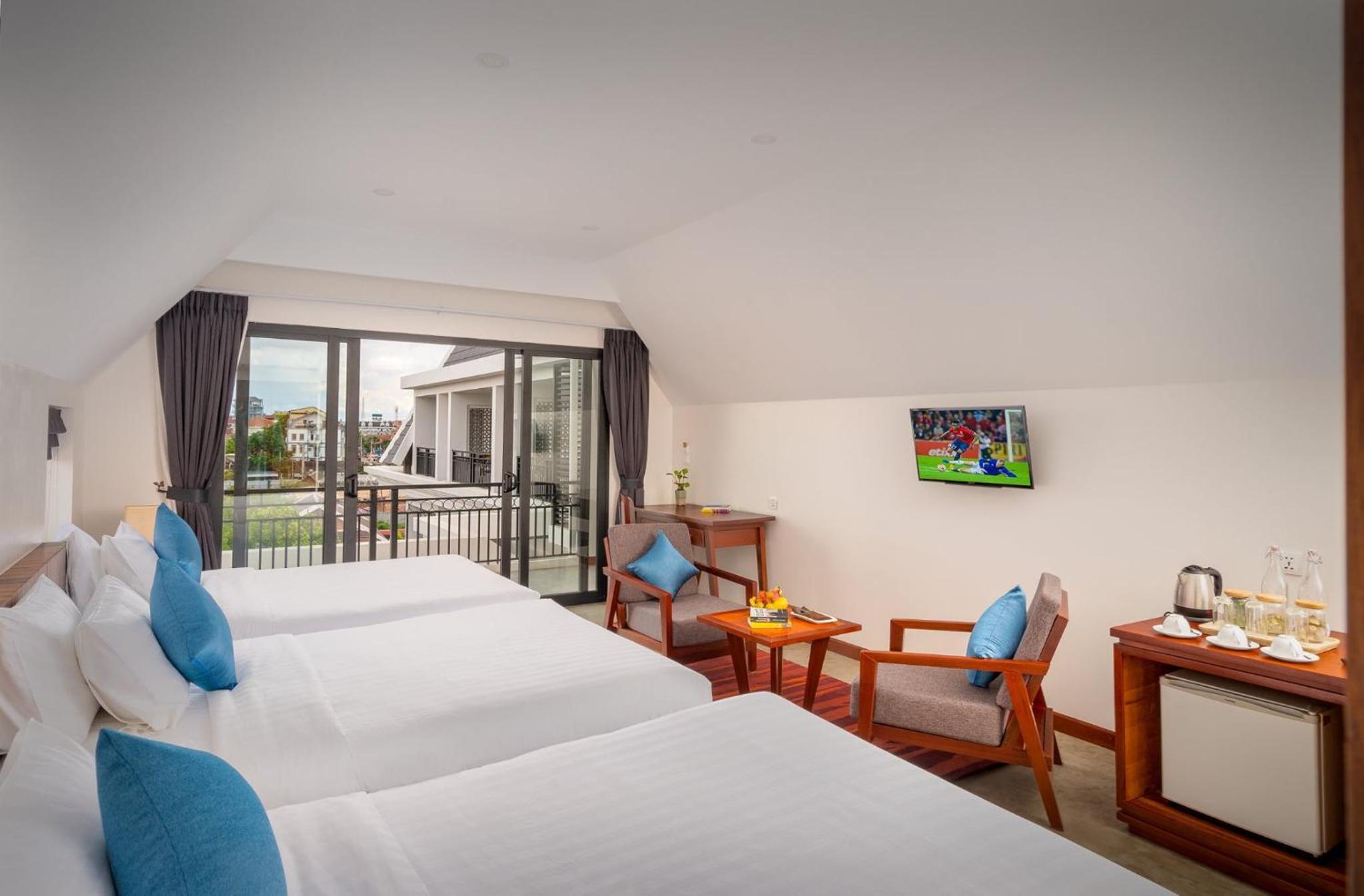 Deluxe Triple Room