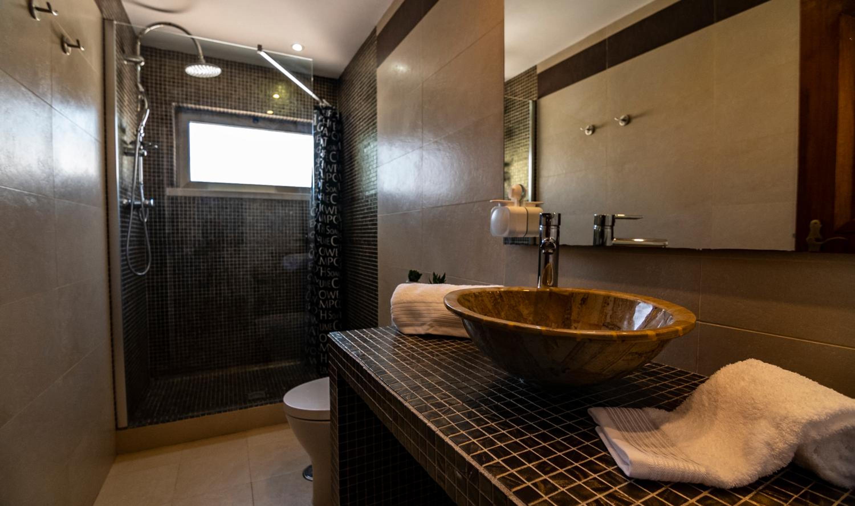 Double Room with Shared Bathroom photo 3