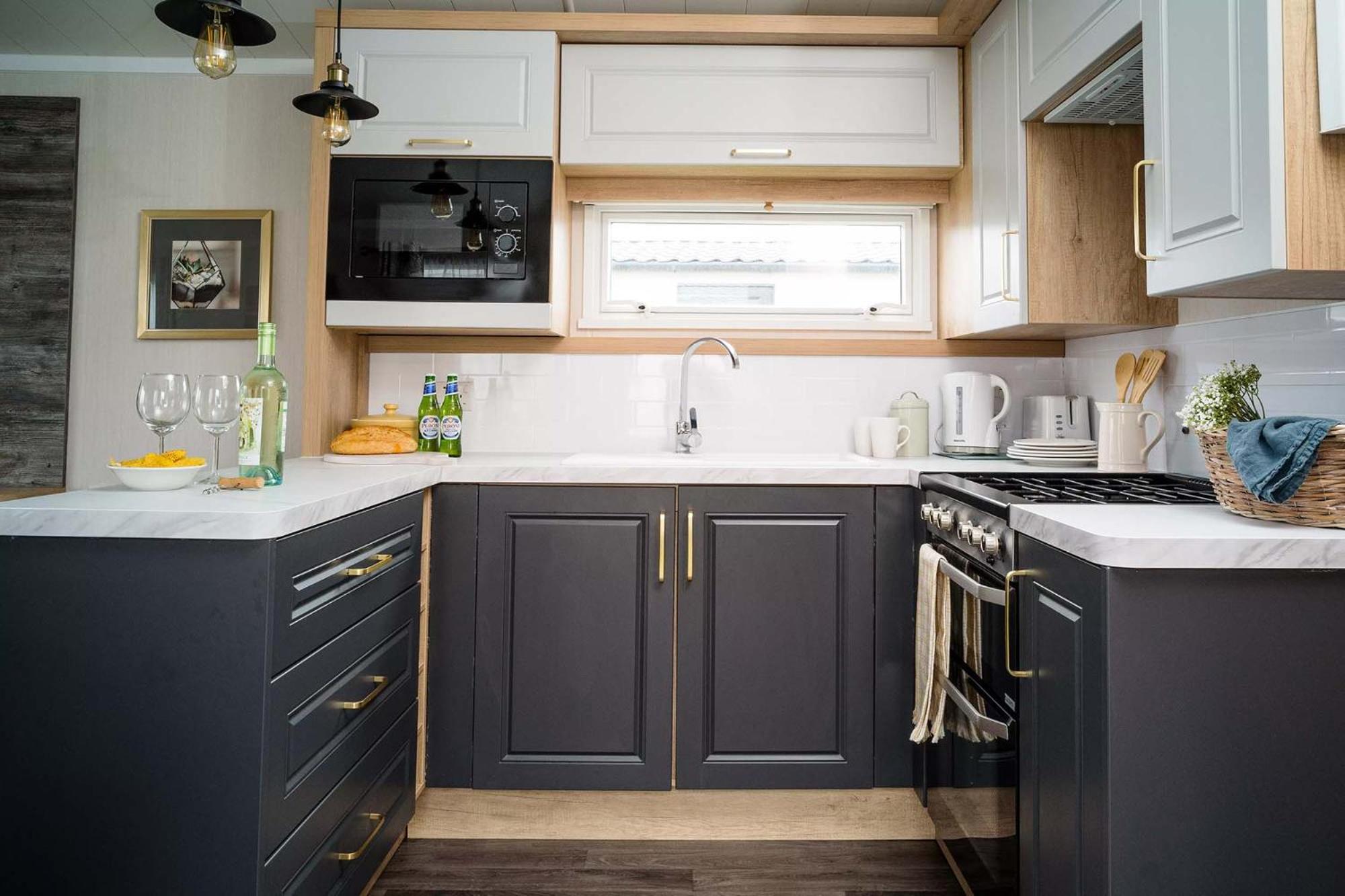 Pet friendly Gold Caravan 2 Bed