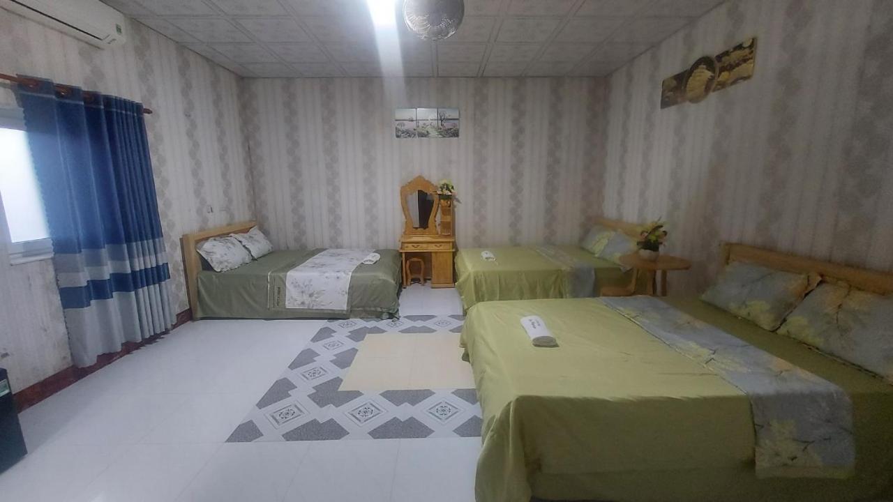 Family Room photo 1