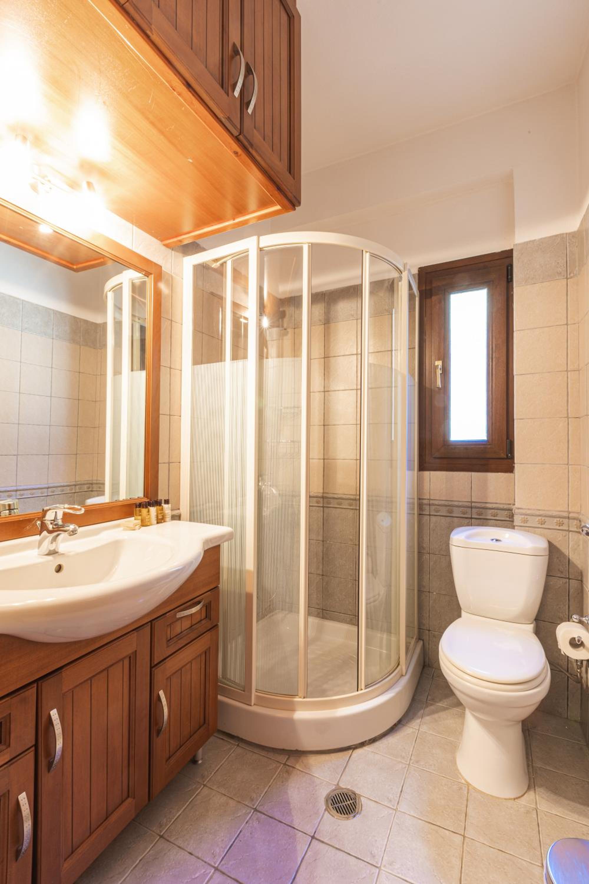 Two-Bedroom Suite - Photo 19
