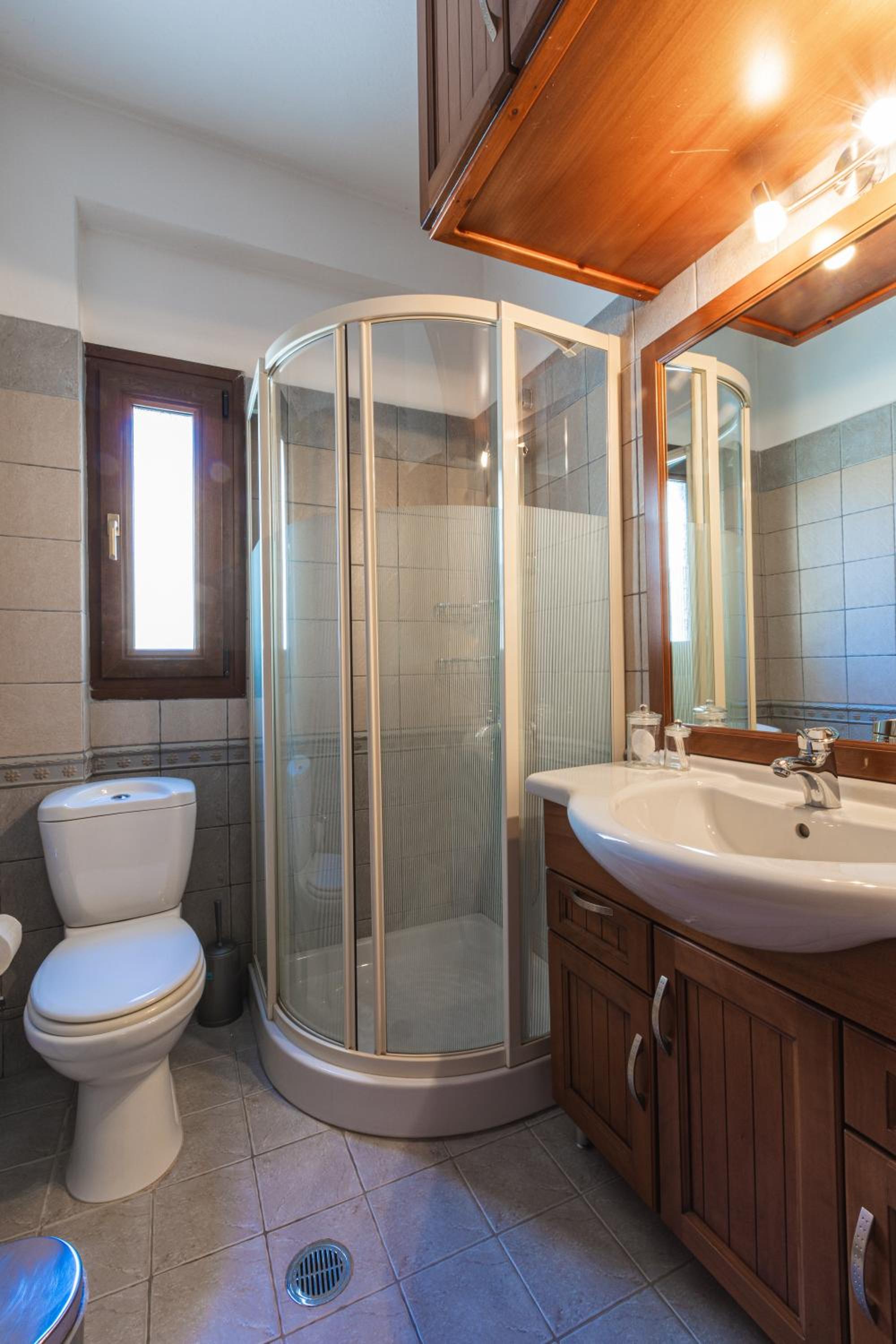 Two-Bedroom Suite - Photo 8