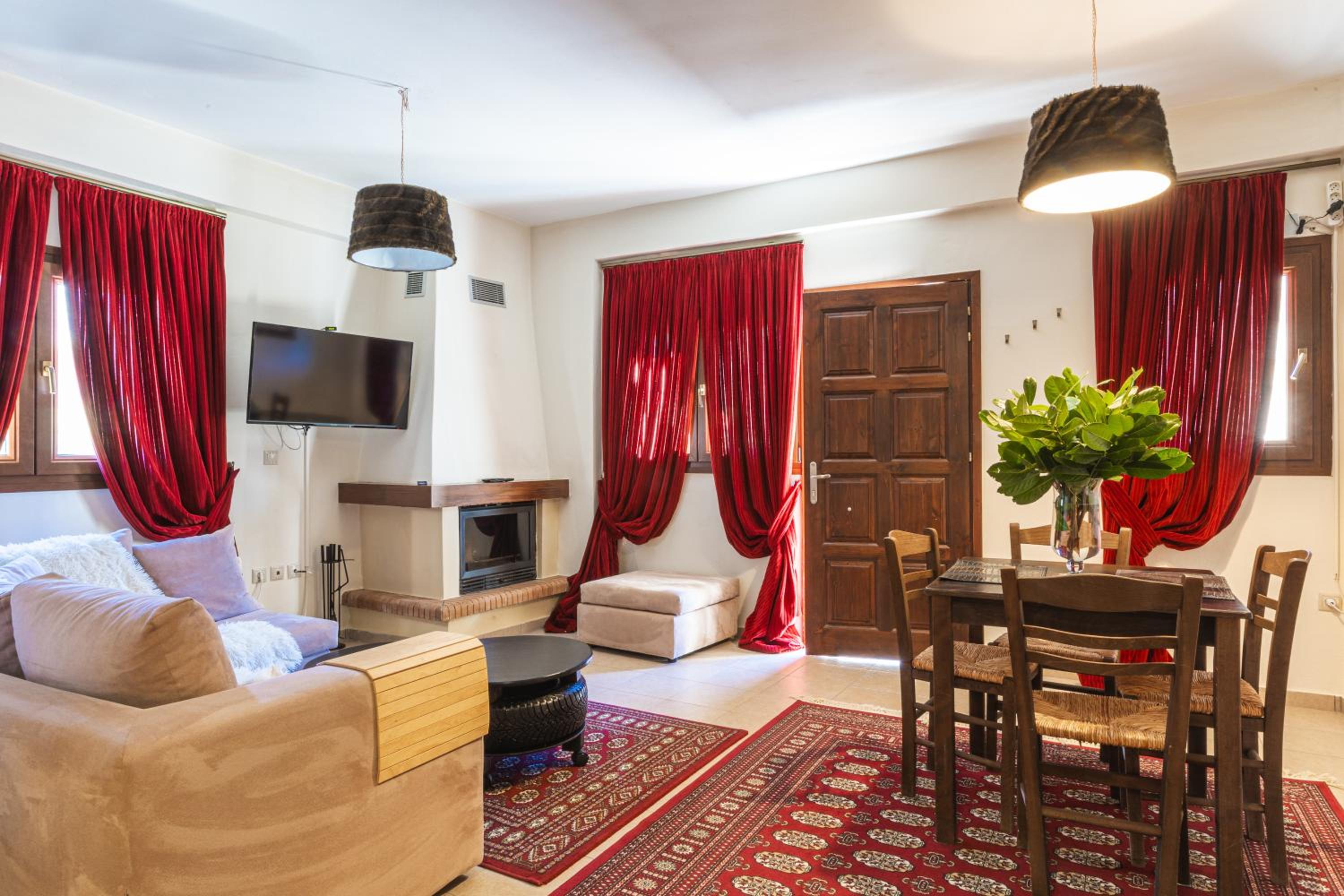 Two-Bedroom Suite - Photo 16