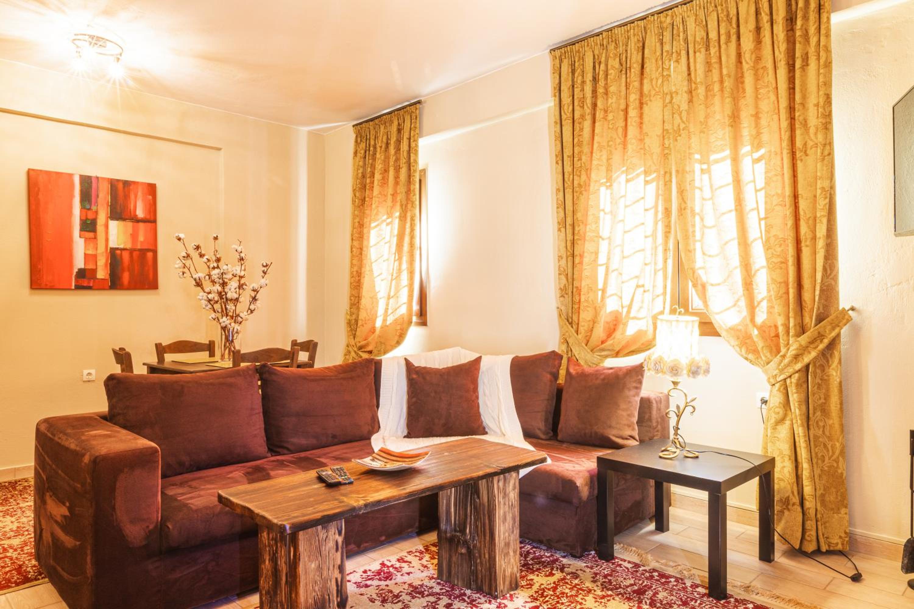 Two-Bedroom Suite - Photo 3
