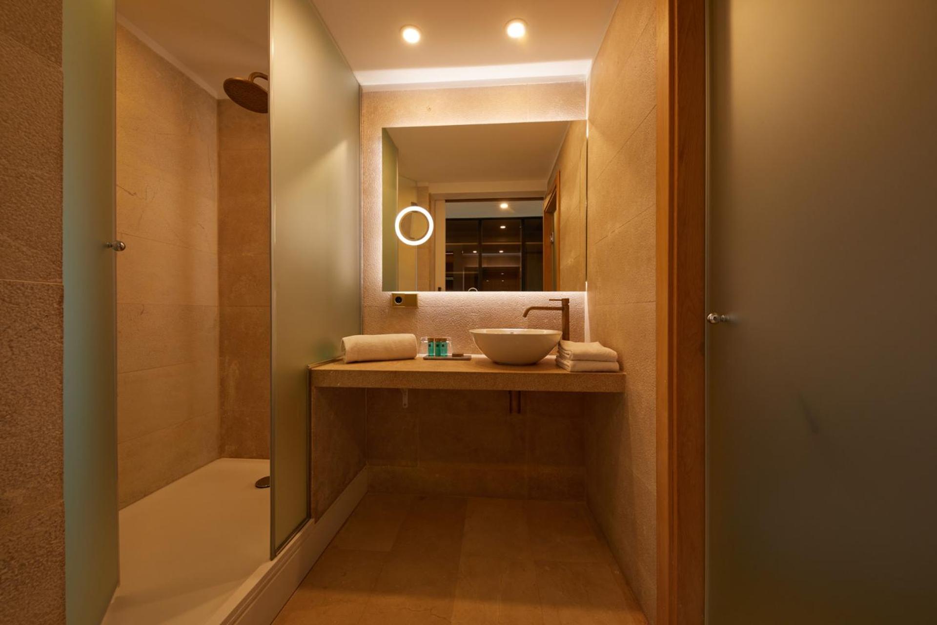 Son Caliu Suite with Mediterranean Views - Photo 17