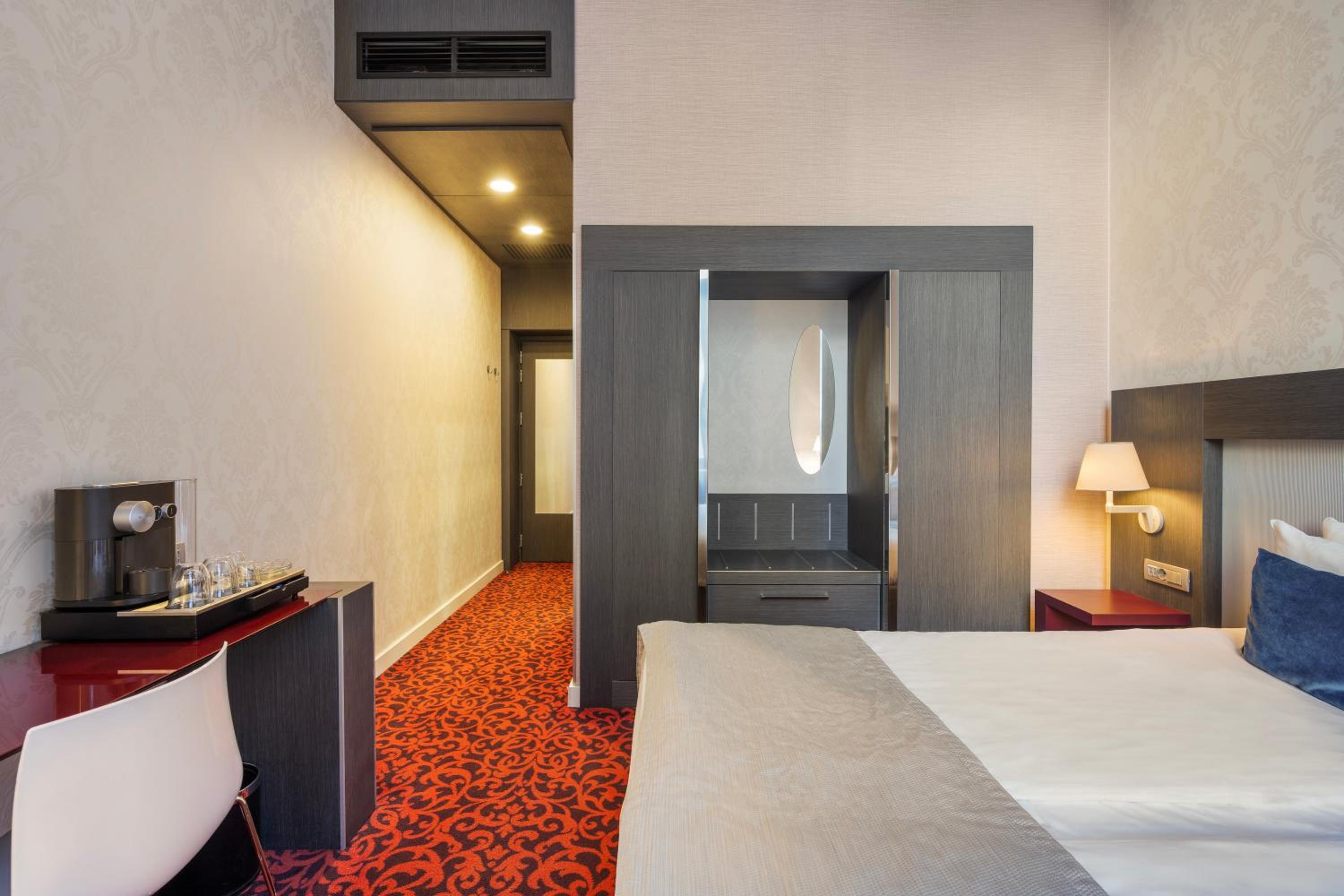 Queen Room with Two Queen Beds
