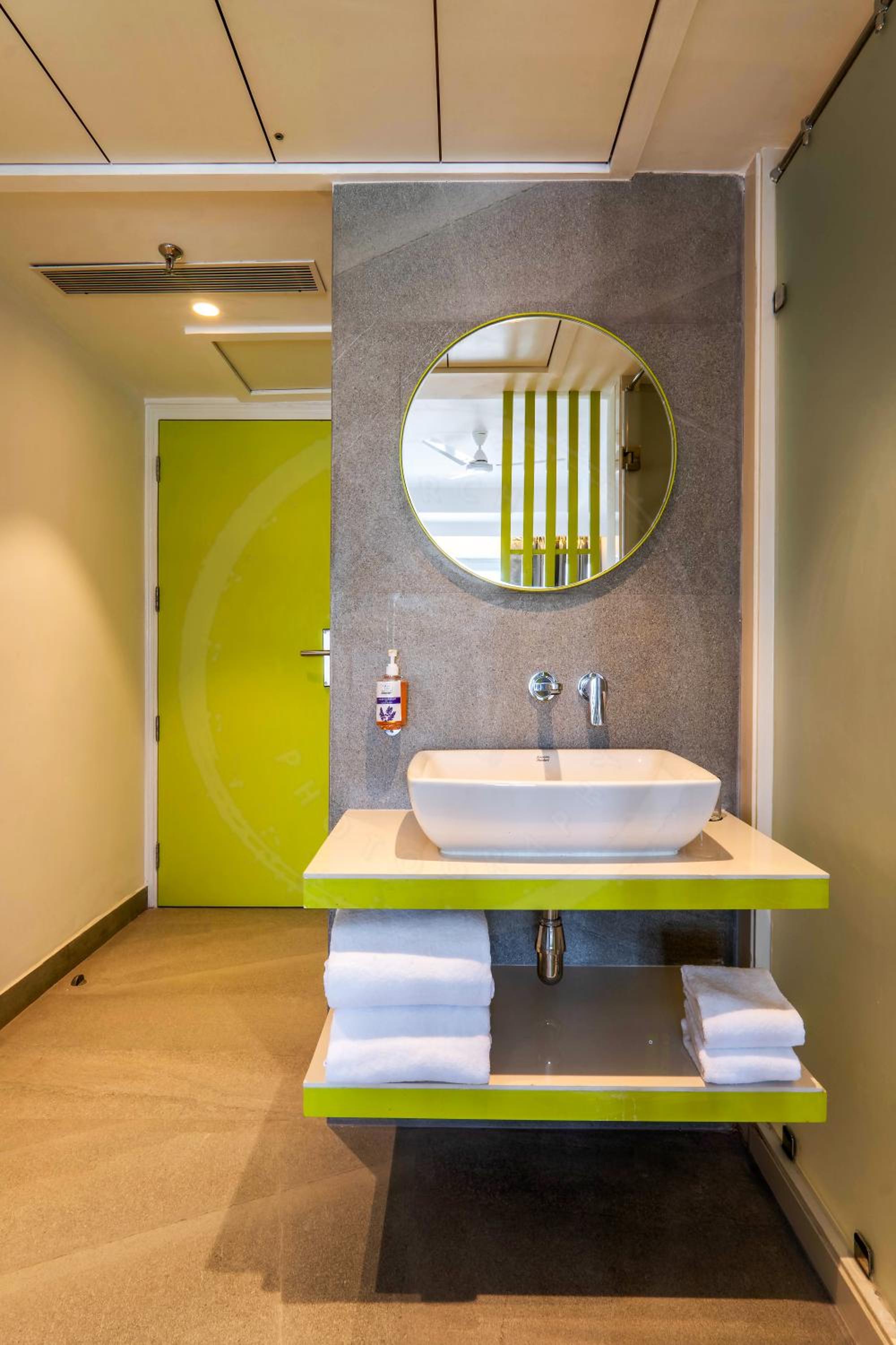 Corporate Room - Photo 2