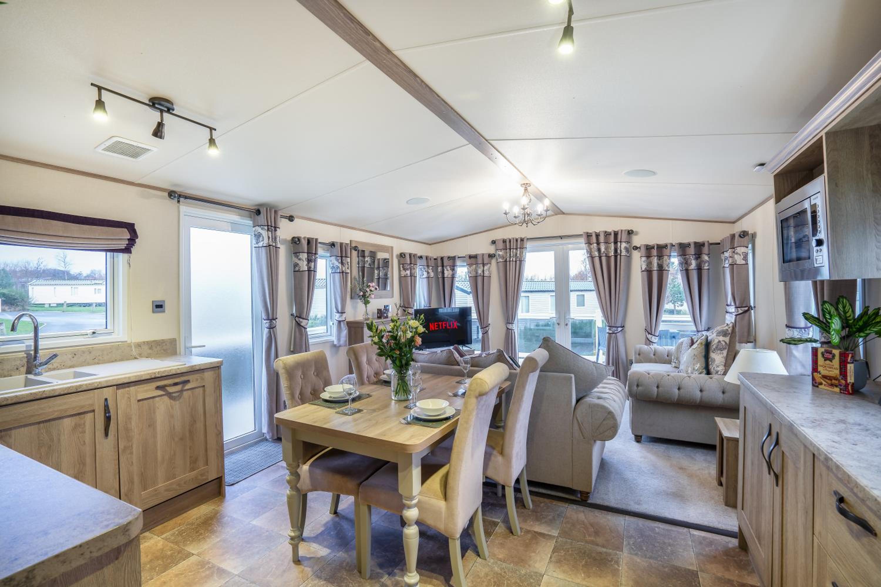 Caravan photo 2