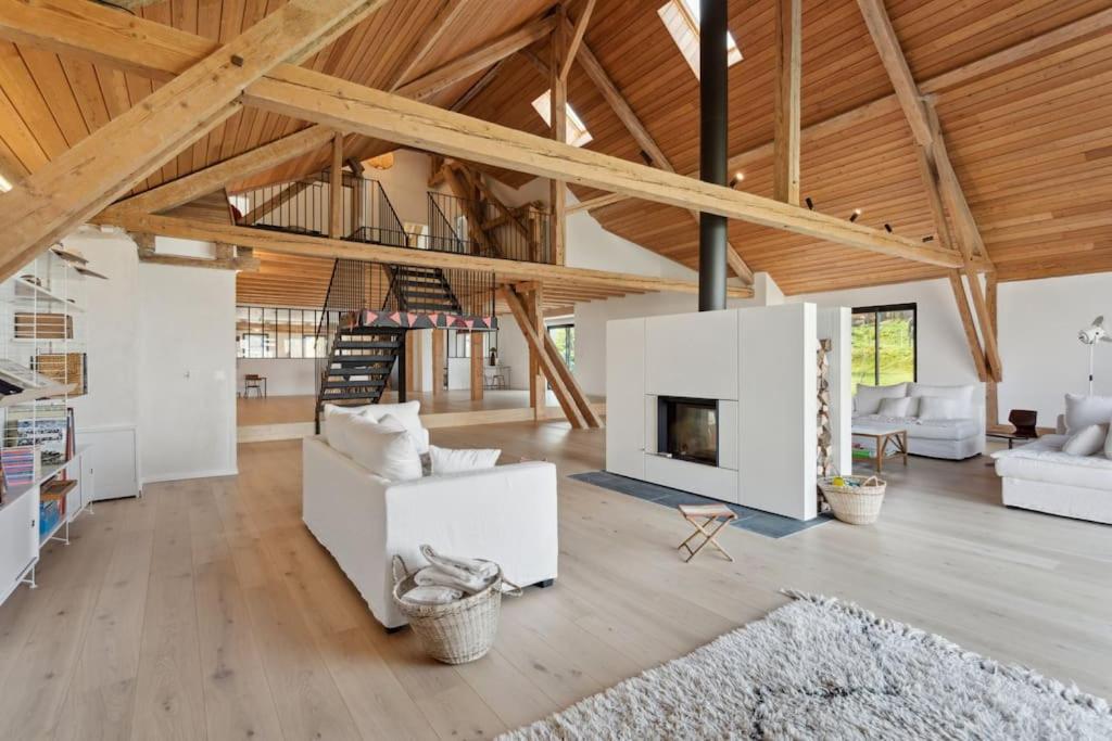 Four-Bedroom House photo 1