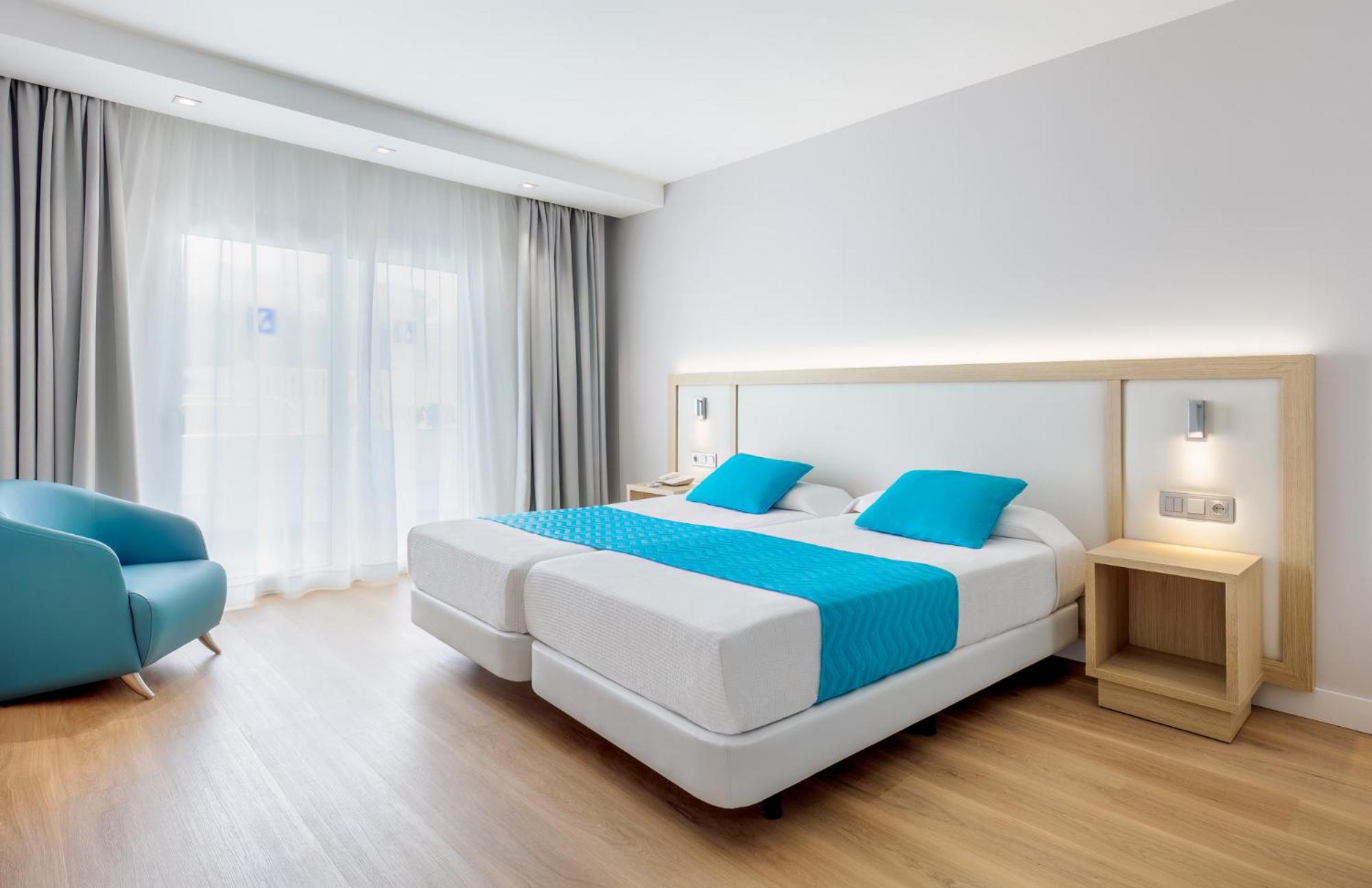 Double or Twin Room - Photo 1
