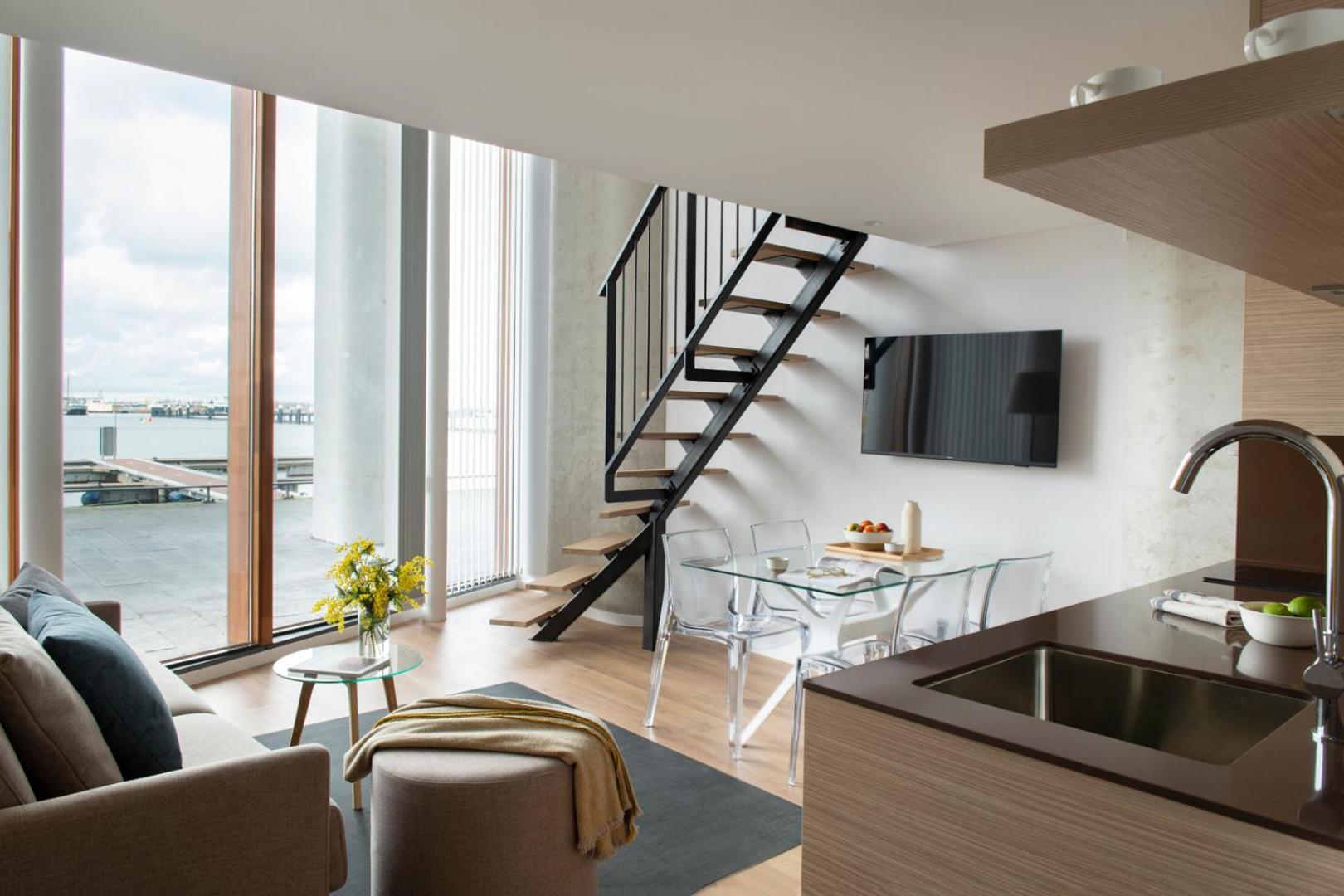  Two-Bedroom Apartment with River View photo 2
