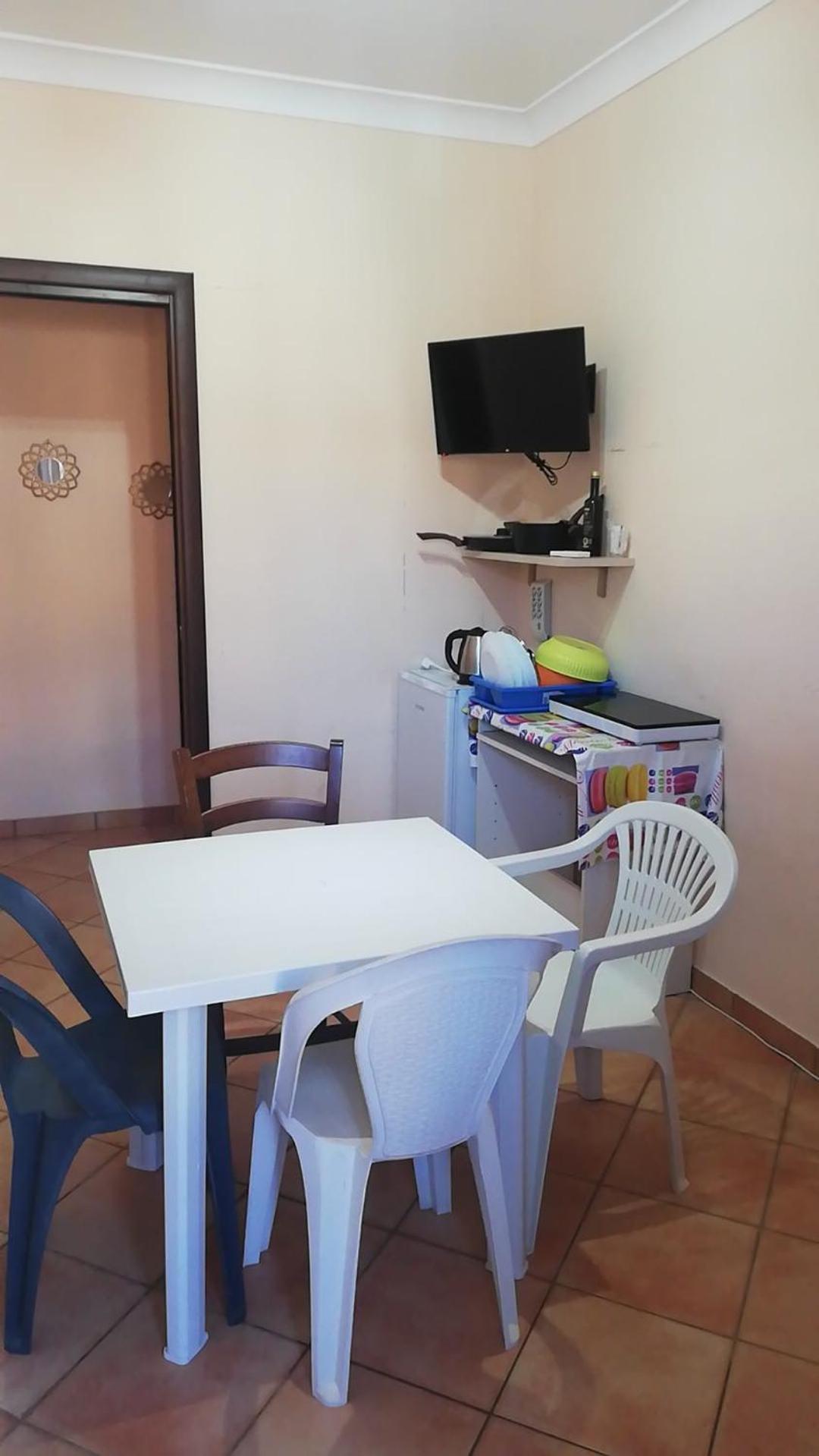Apartment - Photo 2