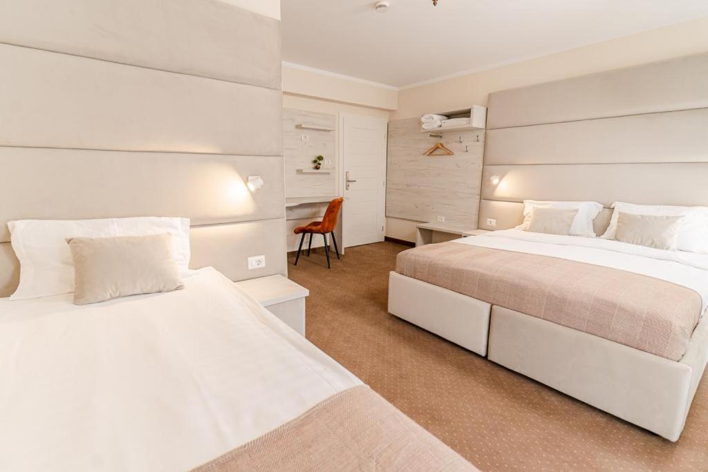 Triple Room with Private Bathroom photo 1
