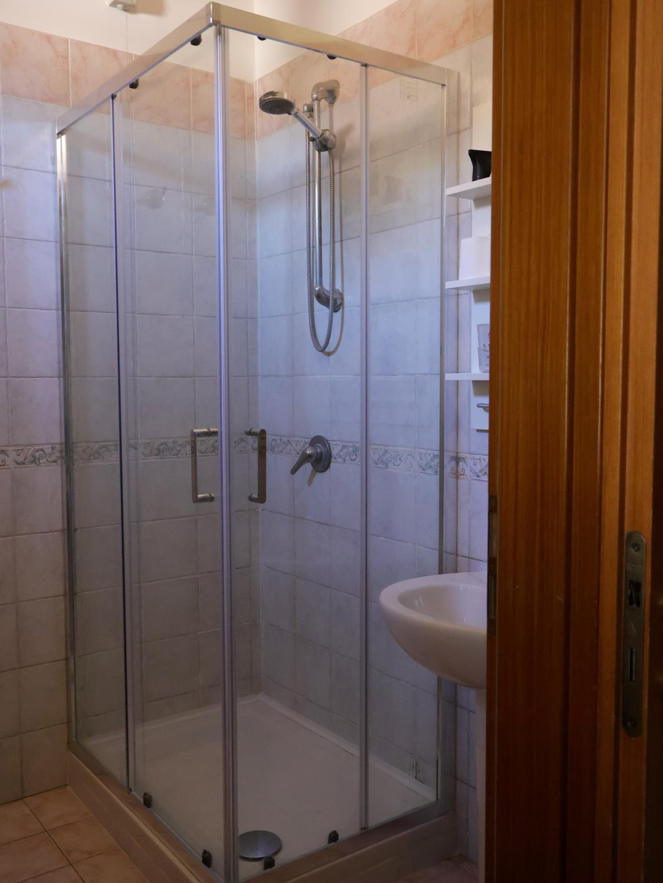Comfort Triple Room - Photo 24