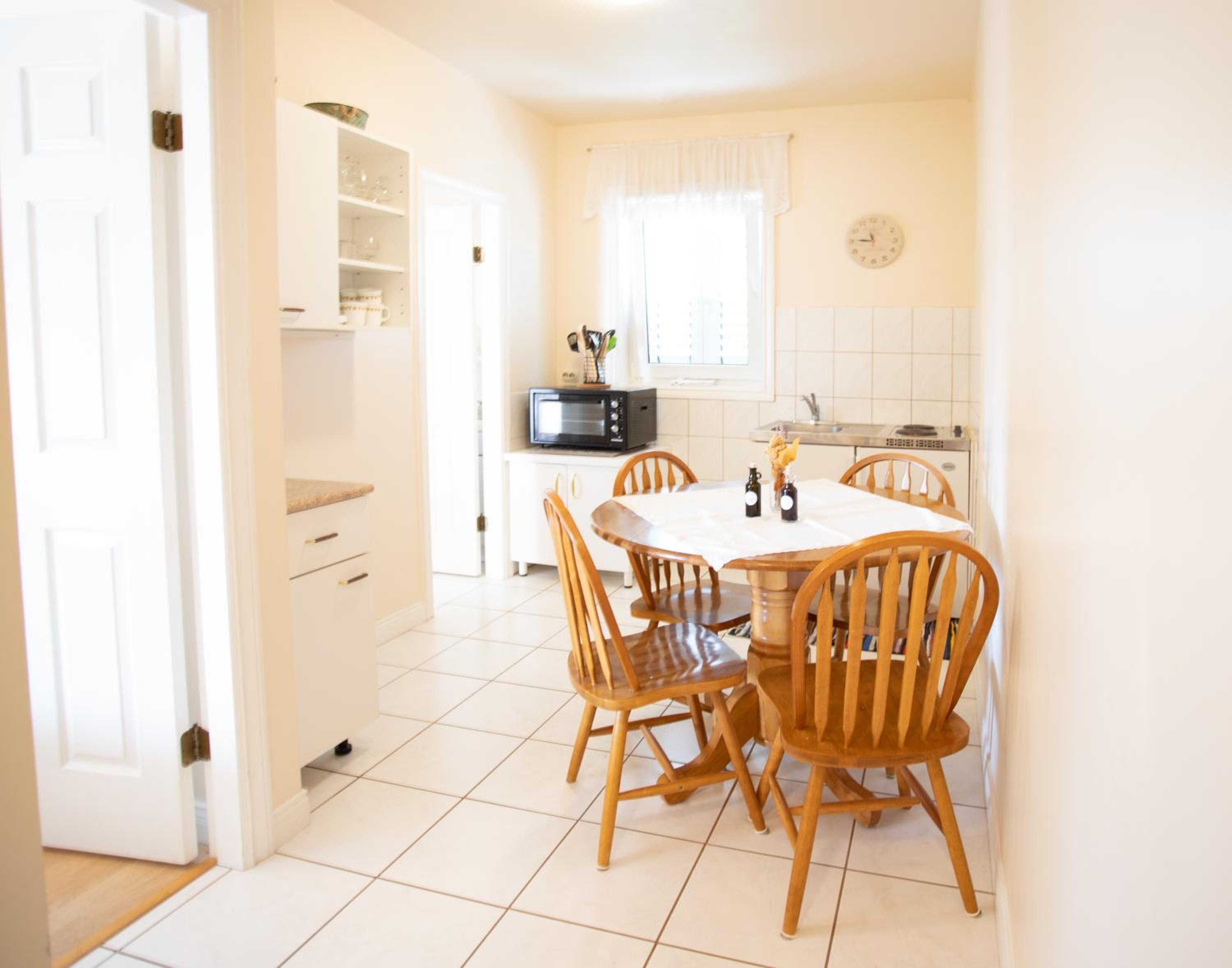 Standard One-Bedroom Apartment with Shared Balcony photo 2