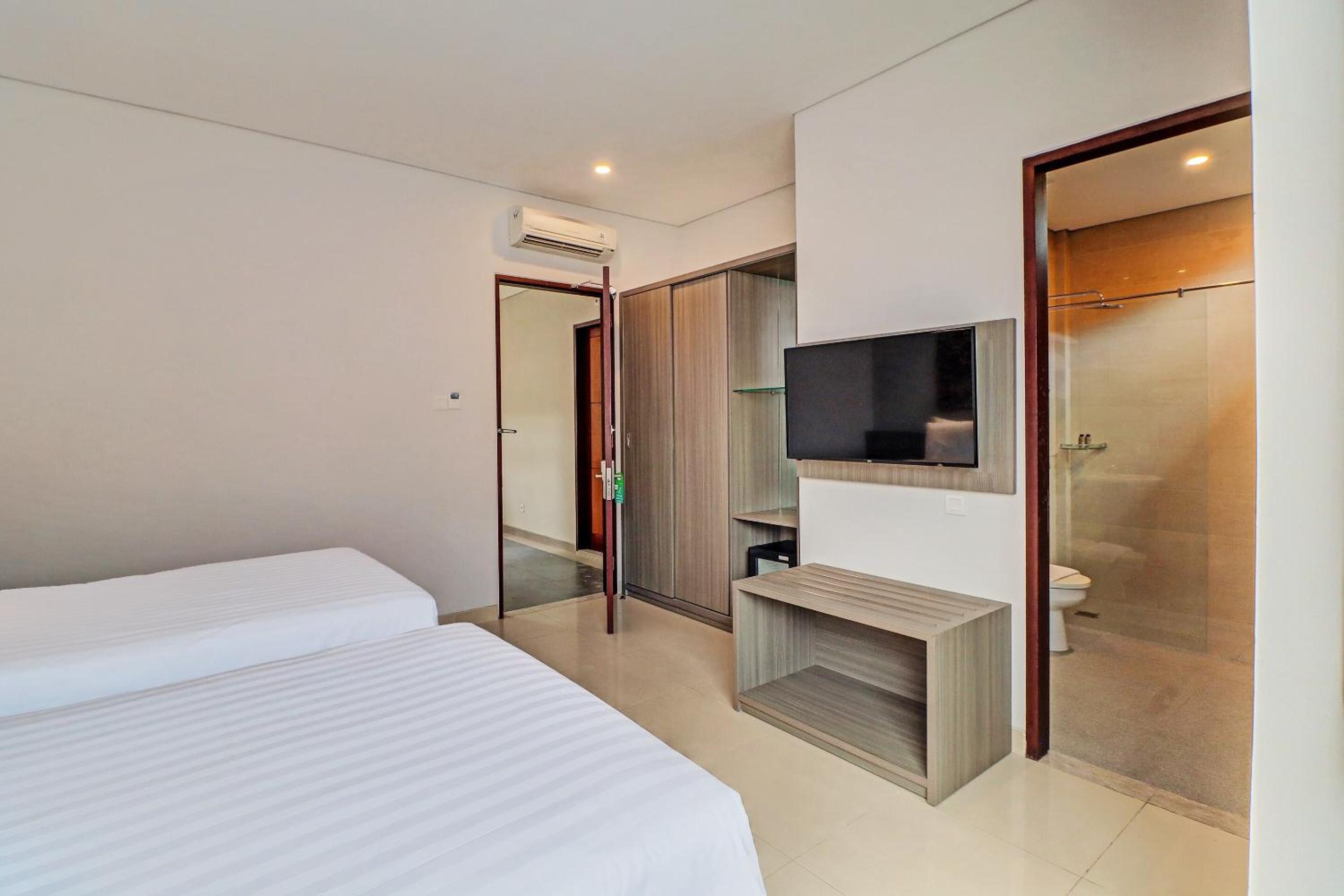 Deluxe Twin Room - Photo 7