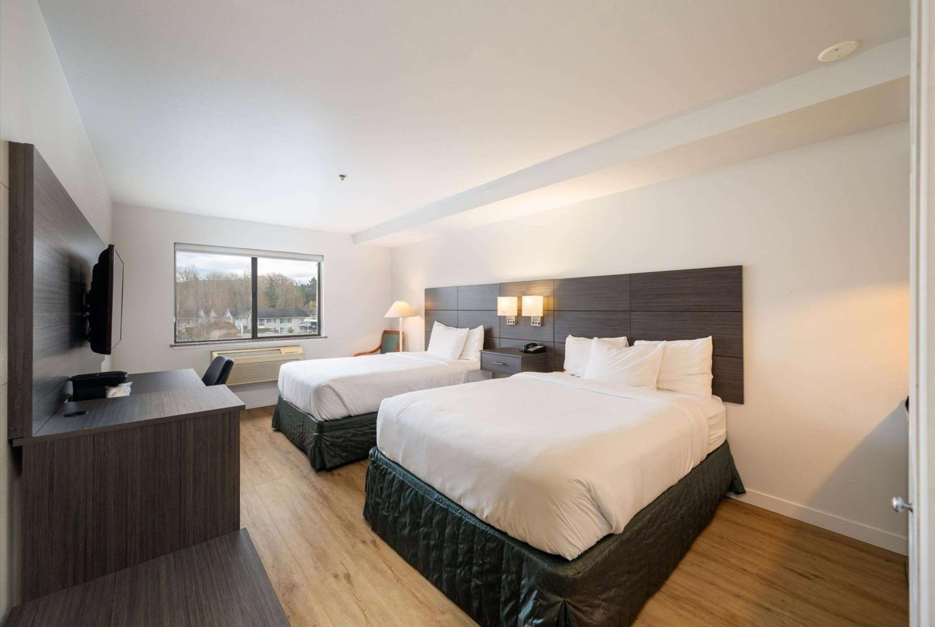 Queen Room with Two Queen Beds - Disability Access/Non-Smoking - Photo 1