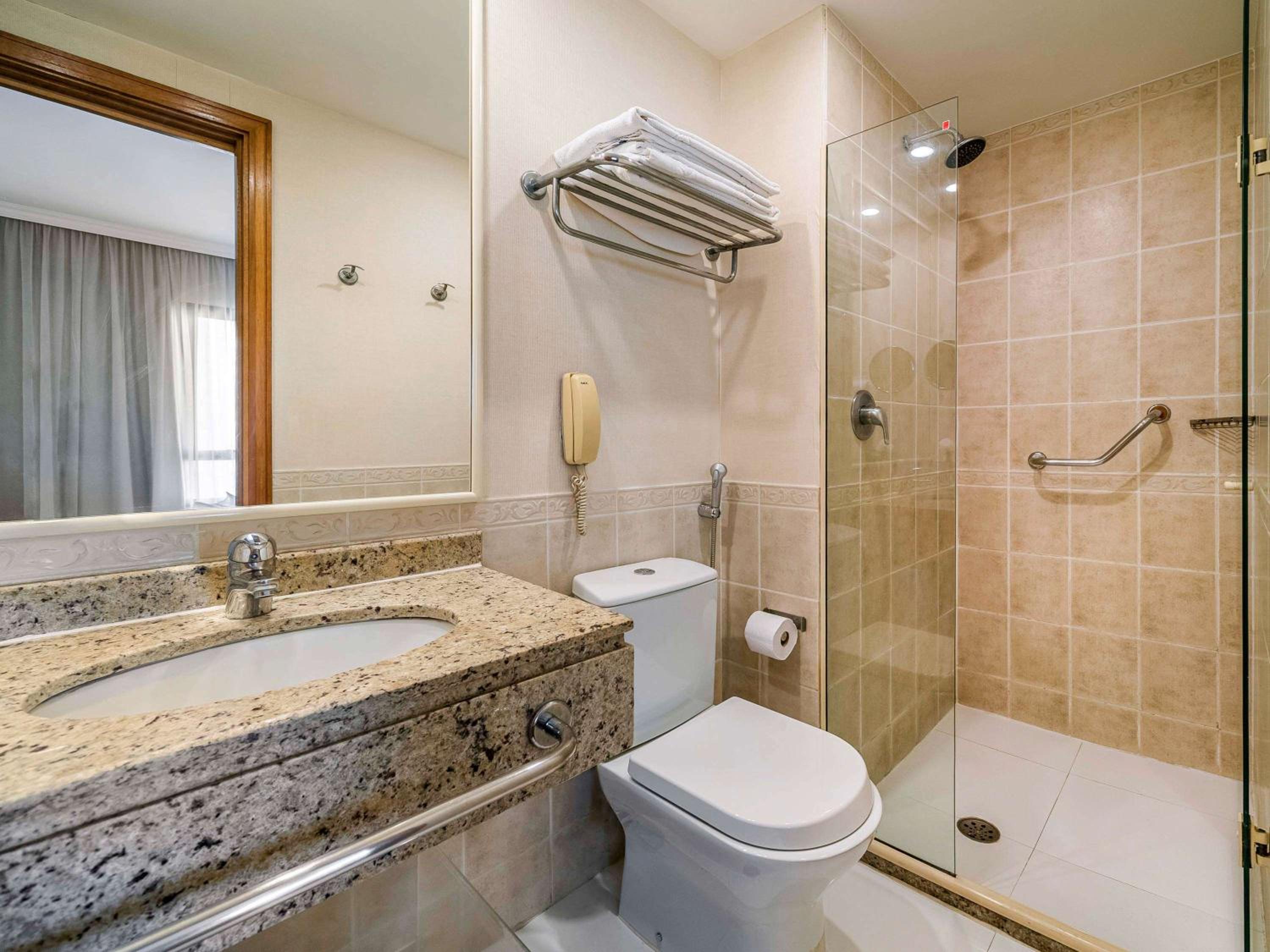 Standard Double Room - Photo 3